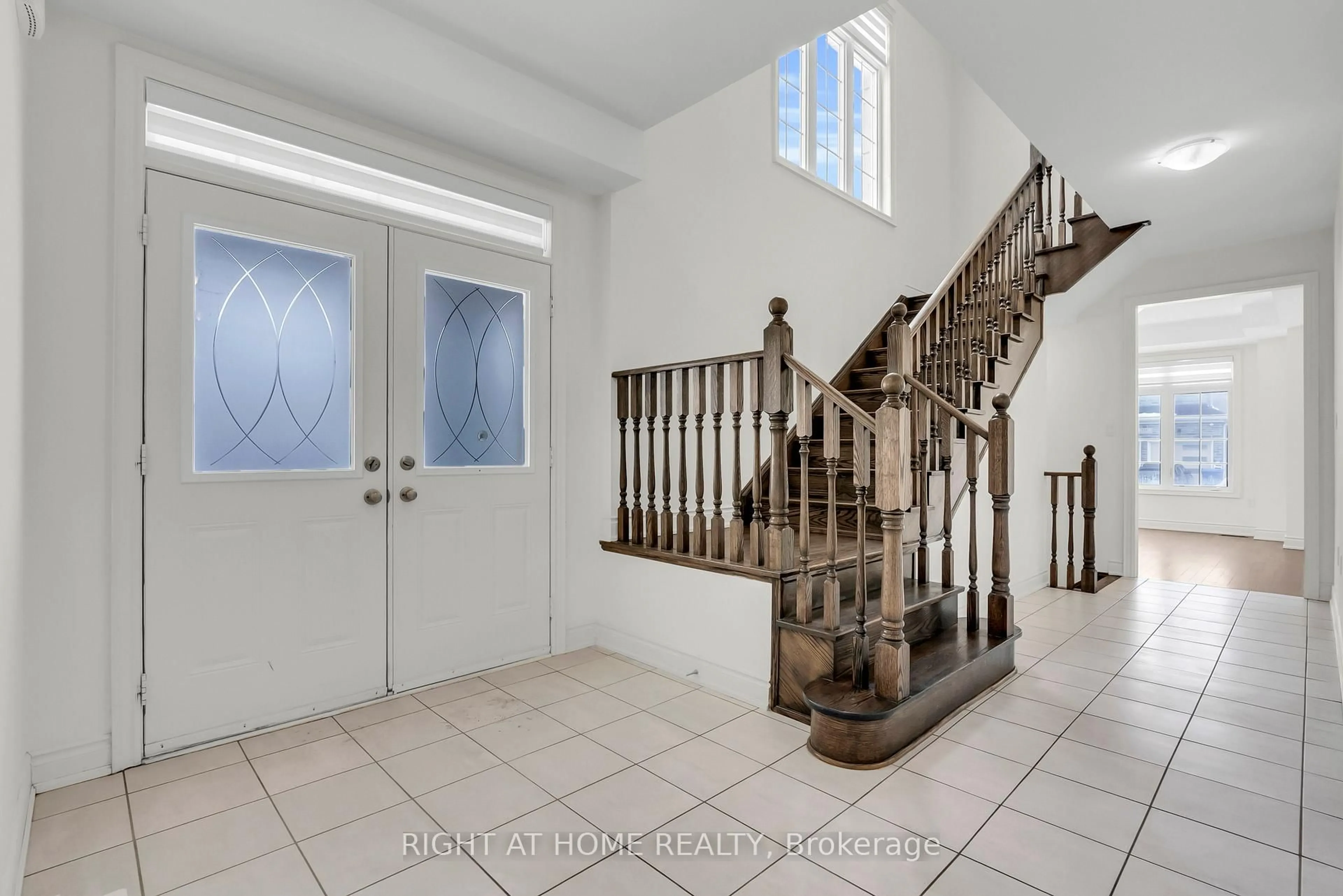 Unknown for 333 Boundary Blvd, Whitchurch-Stouffville Ontario L4A 5E2