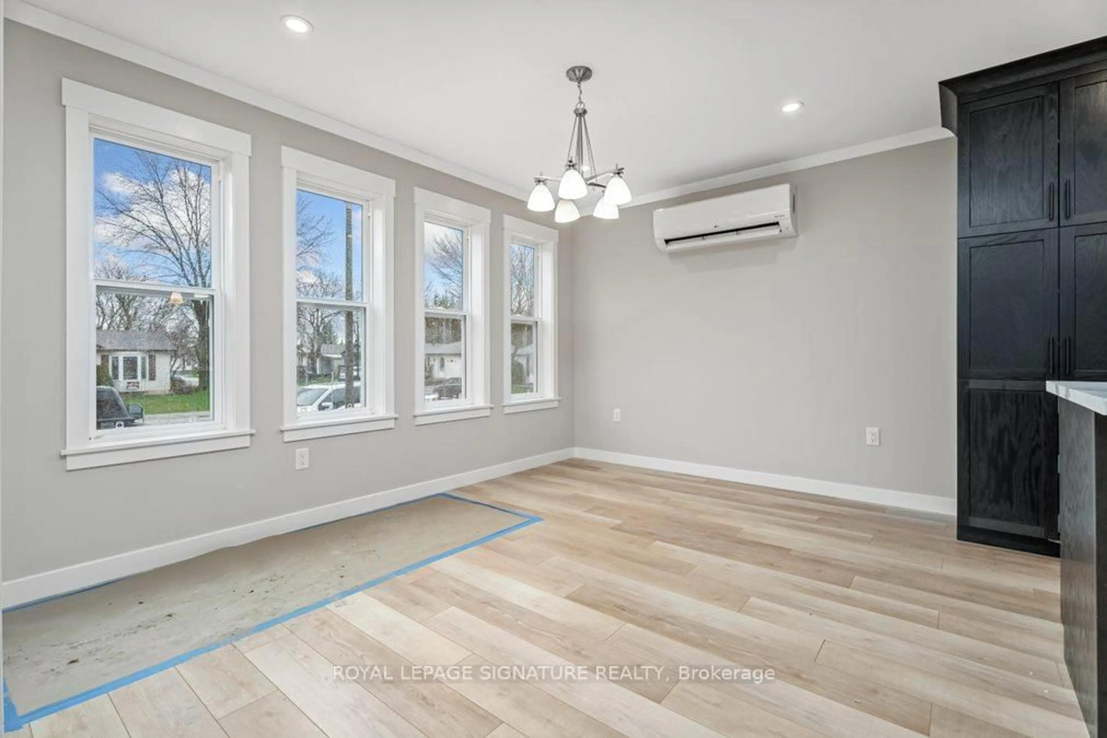 A pic of a room for 18 Briar Wood Pl, Innisfil Ontario L0L 1L0