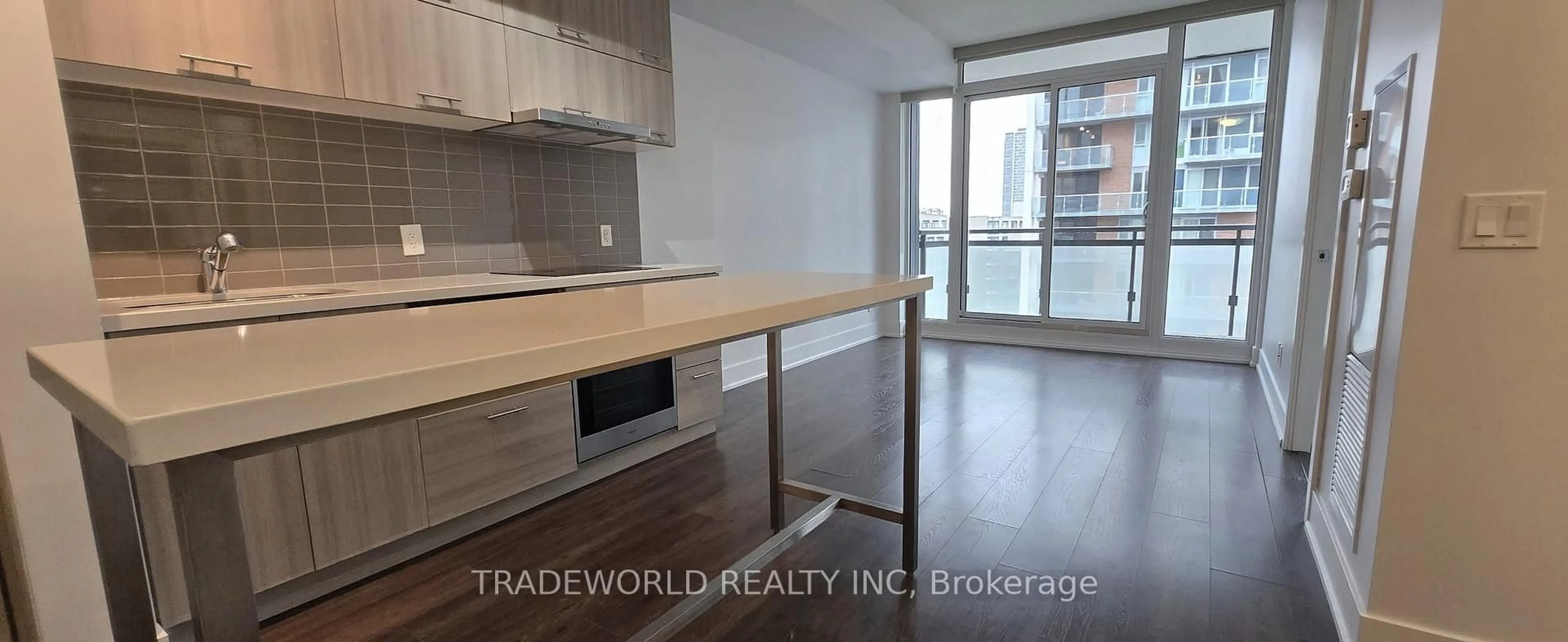 Standard kitchen, wood/laminate floor for 8081 Birchmount Rd #913, Markham Ontario L6G 0G5