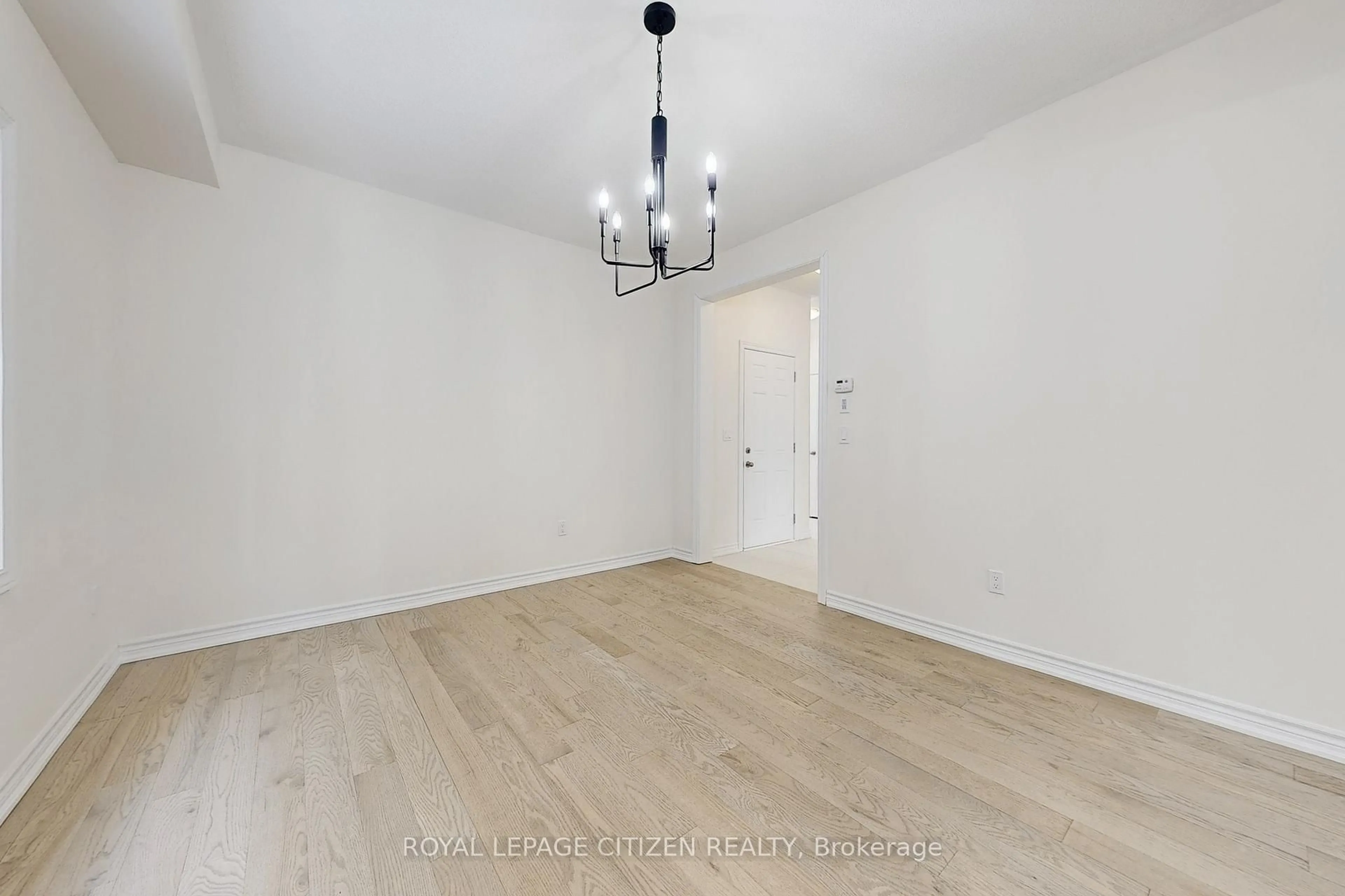 A pic of a room for 129 Cliff Thompson Cres, Georgina Ontario L0E 1R0