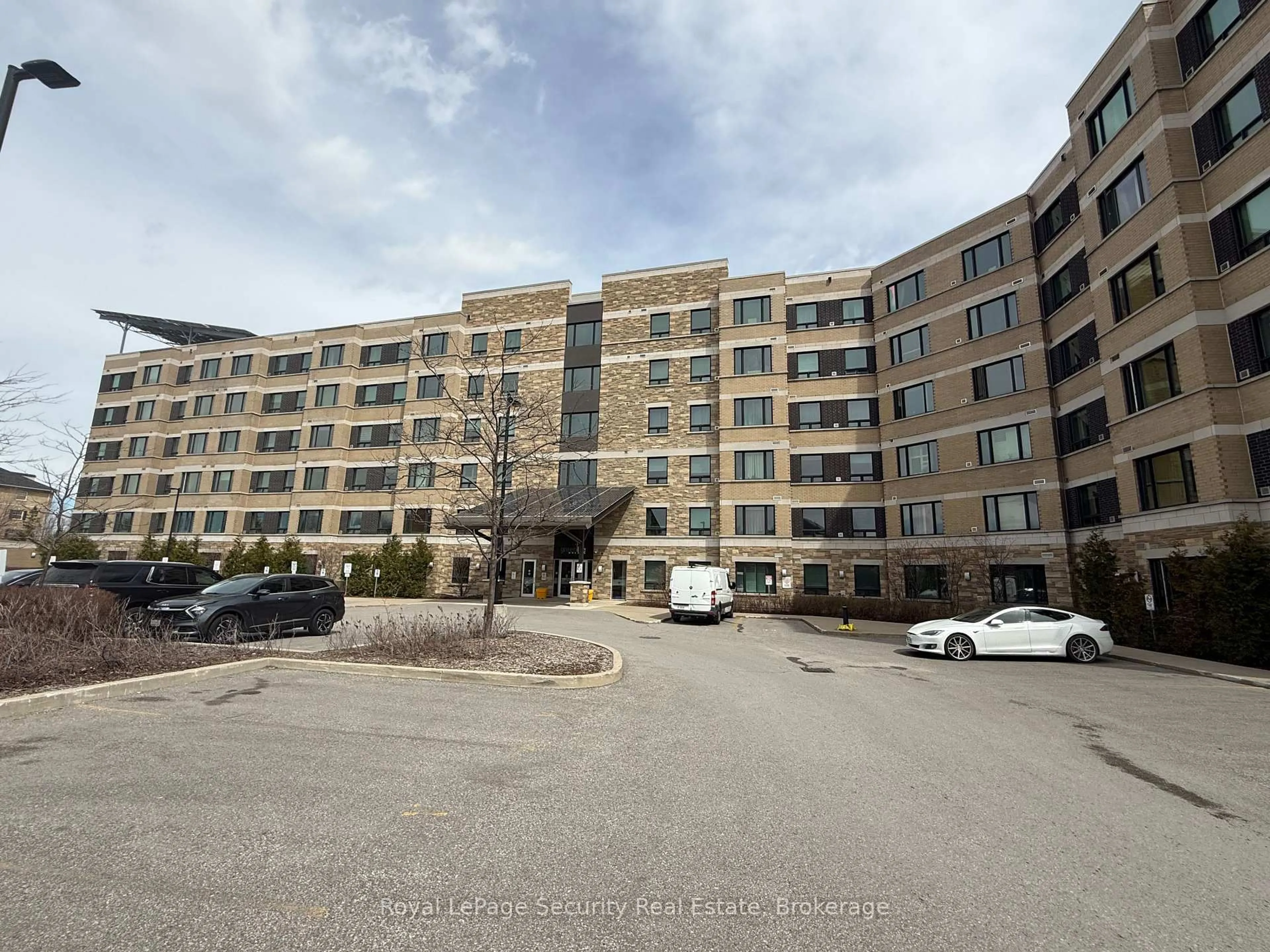 A pic from outside/outdoor area/front of a property/back of a property/a pic from drone, building for 7400 Markham Rd #203, Markham Ontario L3S 0C5