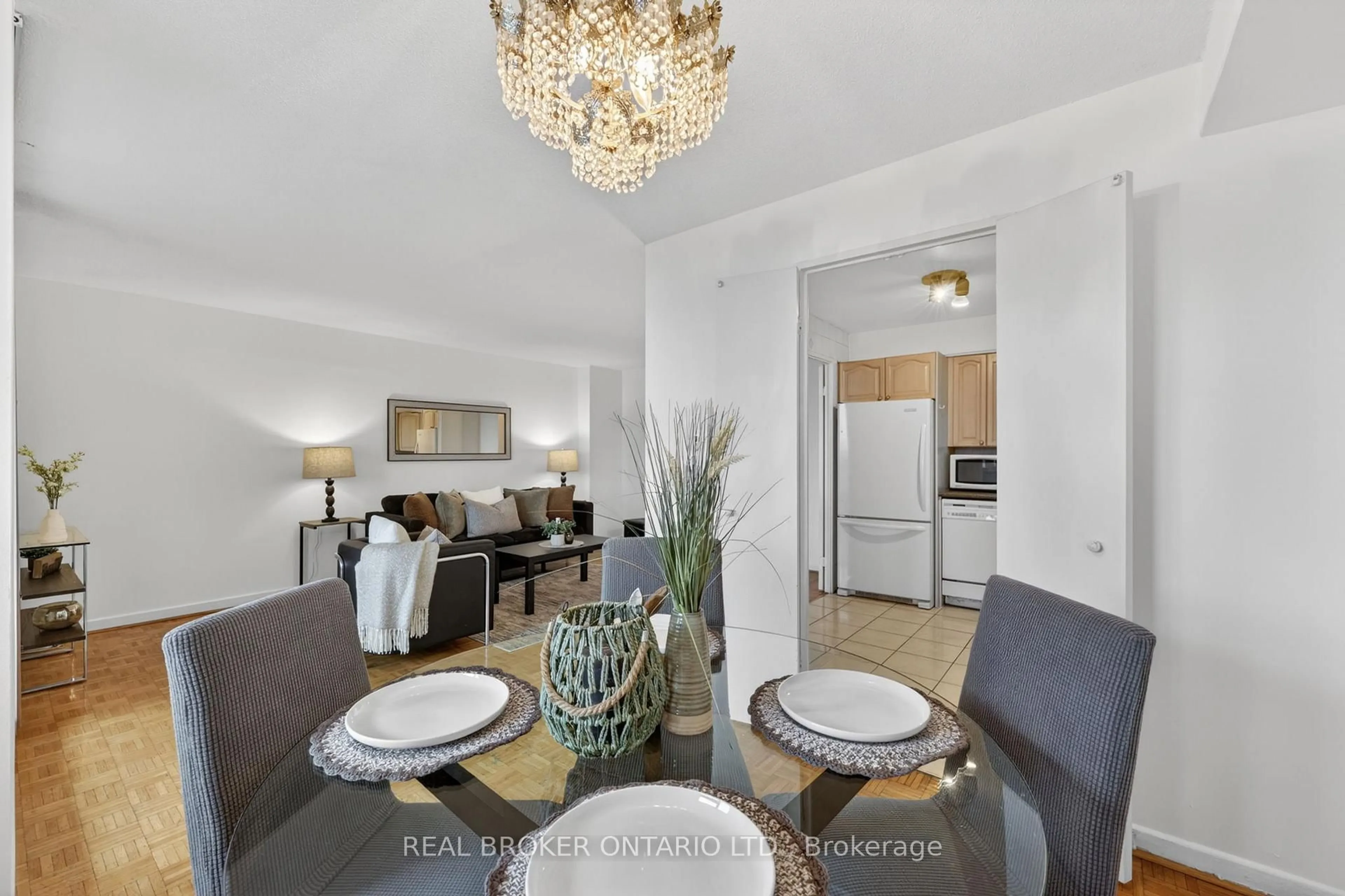 Dining room, unknown for 80 Inverlochy Blvd #901, Markham Ontario L3T 4P3