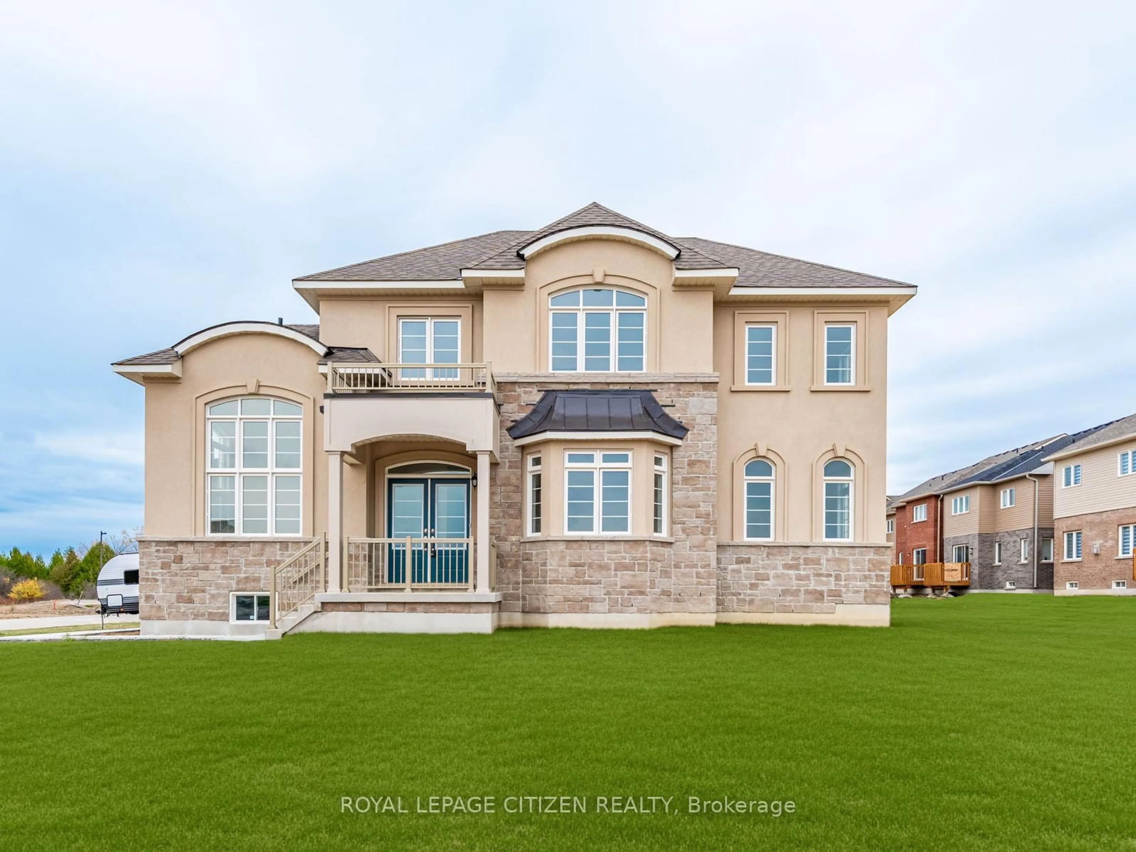 Home with brick exterior material, building for 165 Hawkins St, Georgina Ontario L0E 1R0