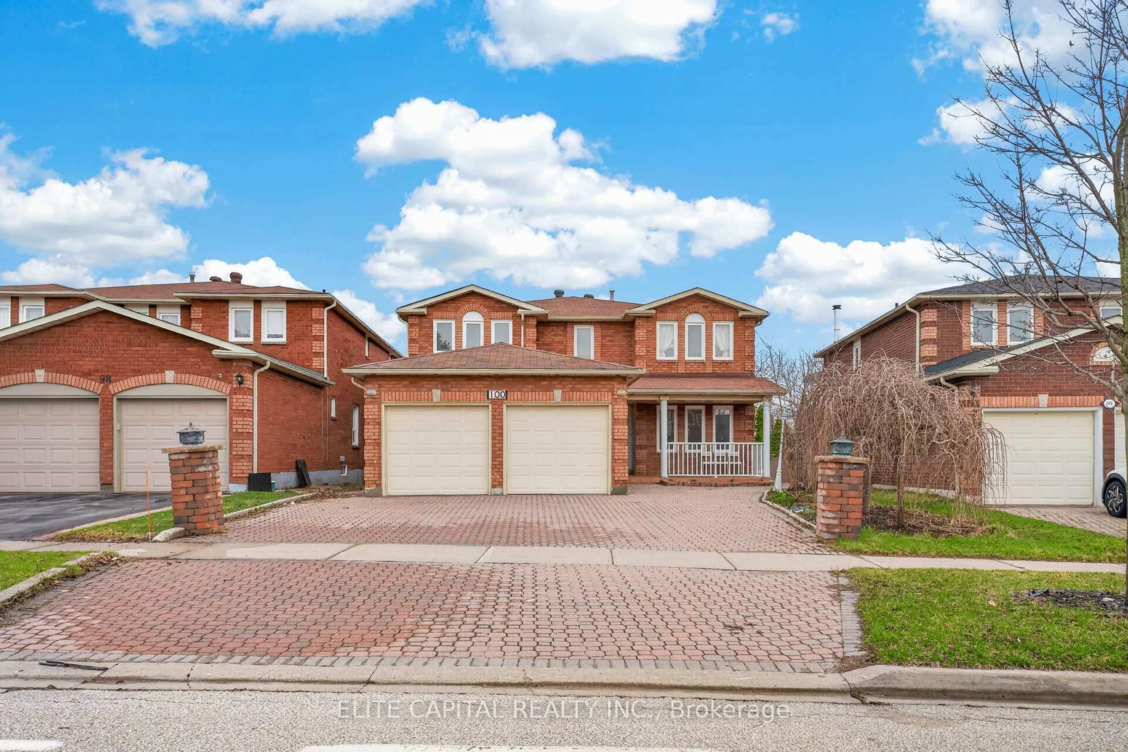 Home with brick exterior material, street for 100 Bernard Ave, Richmond Hill Ontario L4C 9Z5