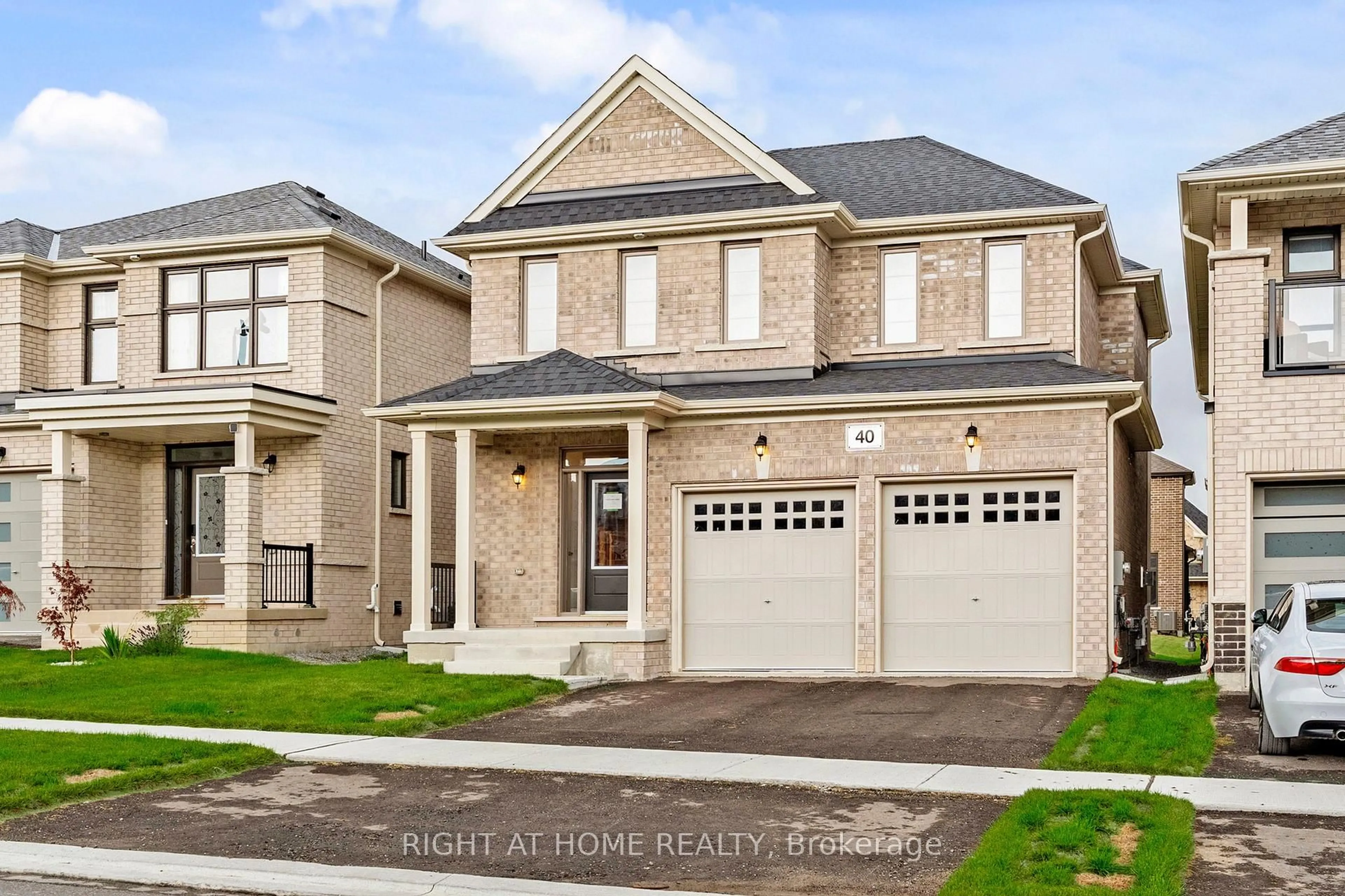 Home with brick exterior material, street for 40 Ainslie Hill Cres, Georgina Ontario L0E 1R0