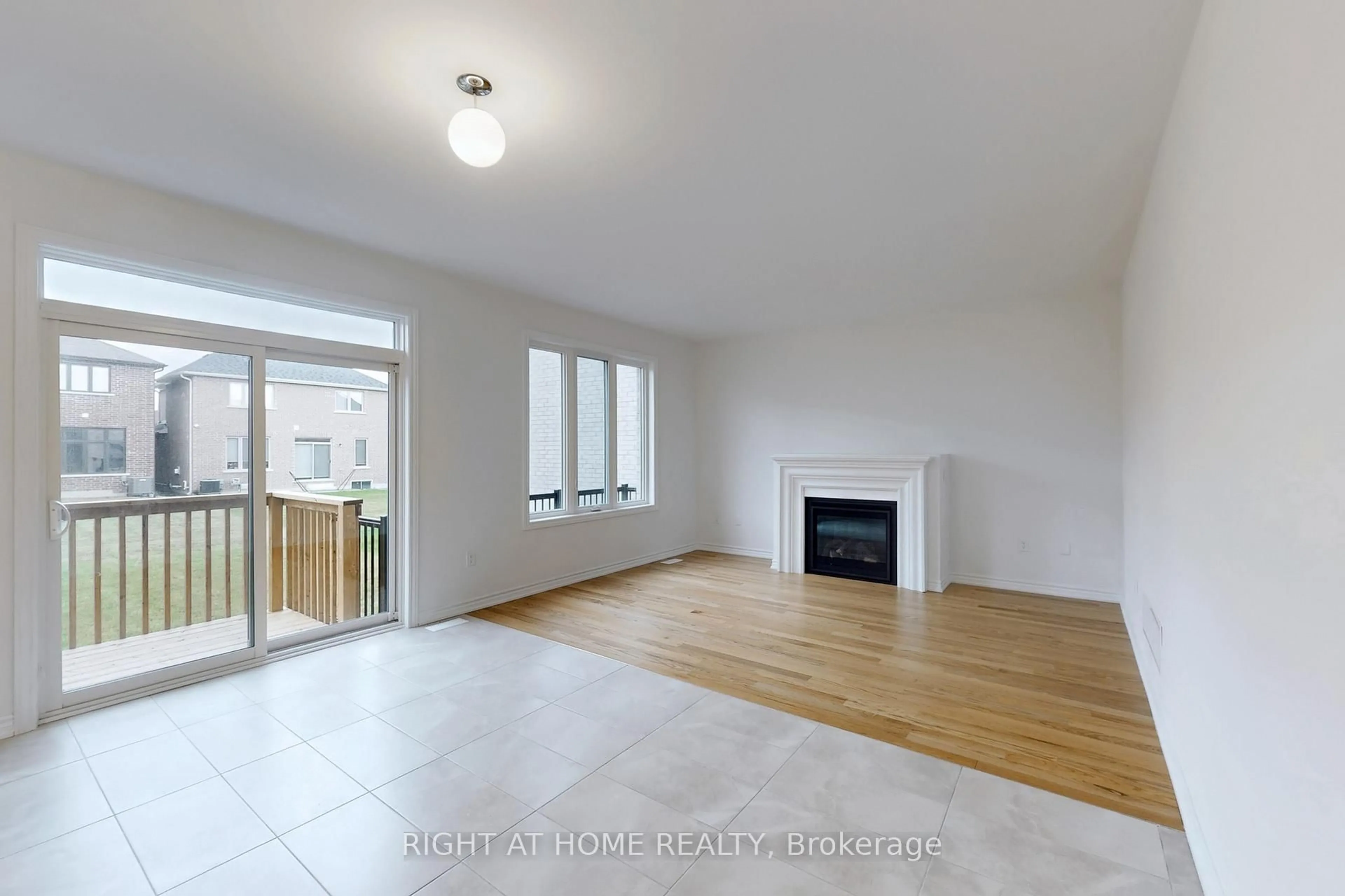 A pic of a room for 40 Ainslie Hill Cres, Georgina Ontario L0E 1R0