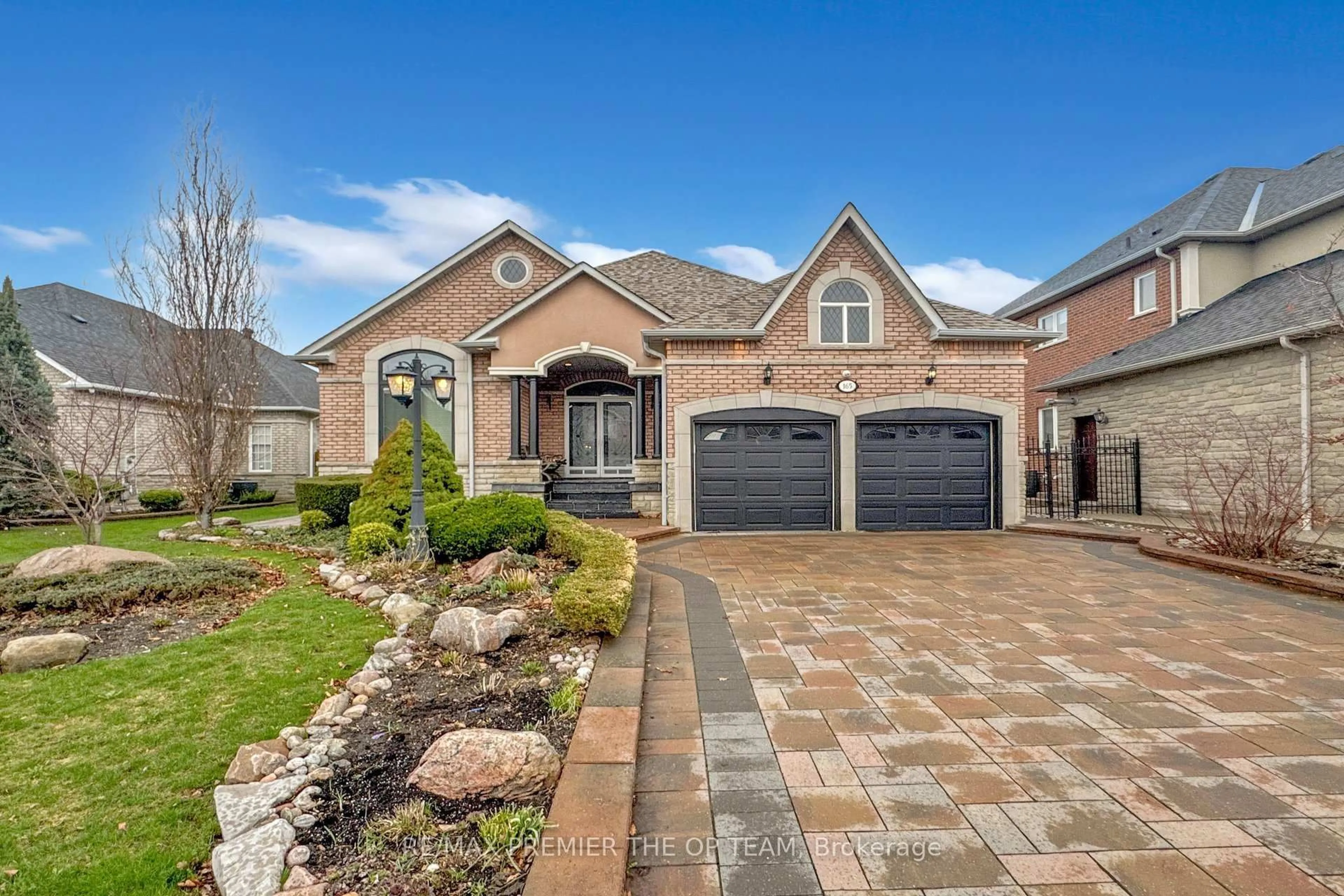 Home with brick exterior material, street for 165 Novaview Cres, Vaughan Ontario L4L 9L8