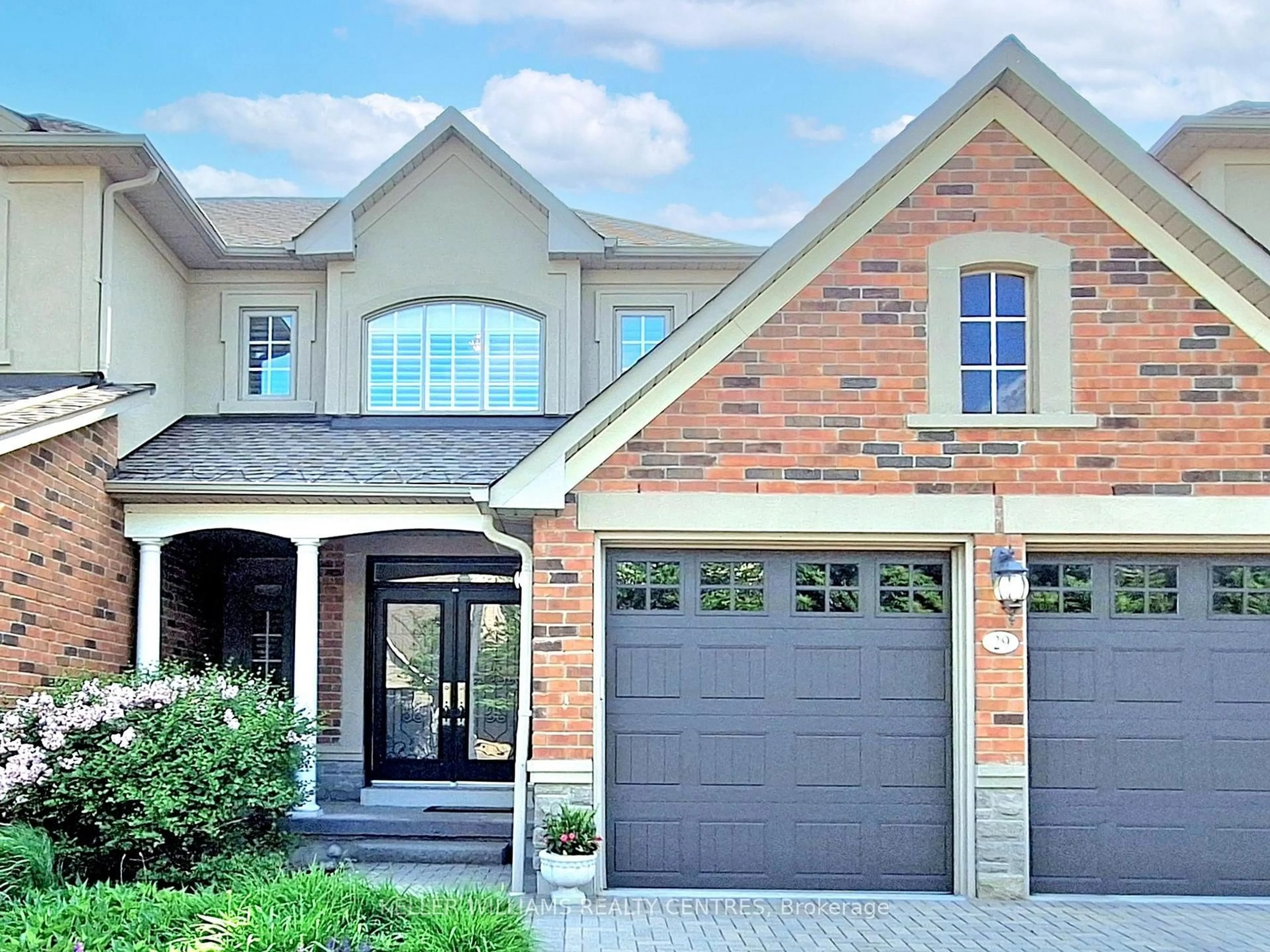 Home with brick exterior material, street for 29 Tucker Crt, Aurora Ontario L4G 7T2