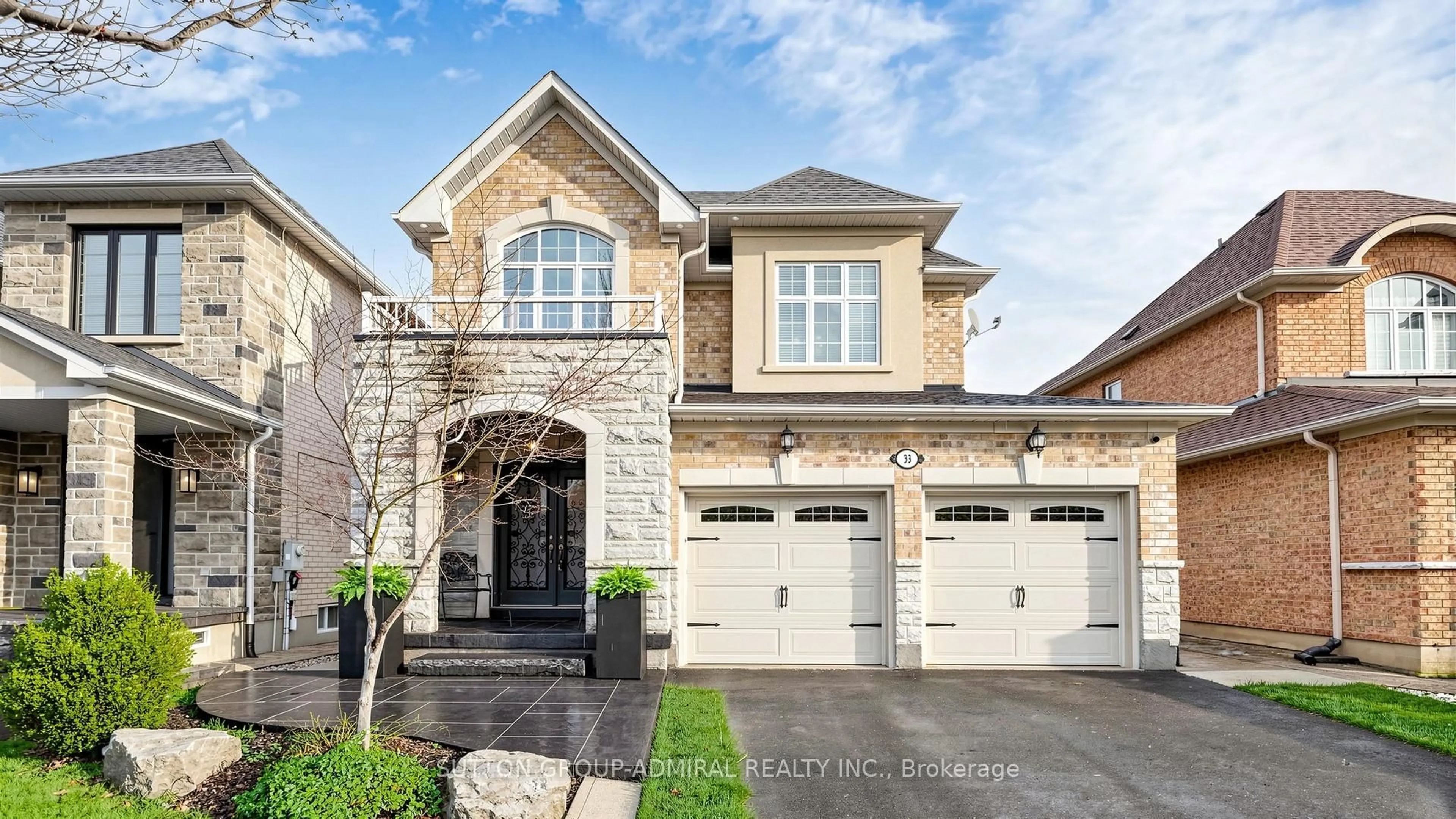 Home with brick exterior material, street for 33 Calista St, Vaughan Ontario L4H 3H8