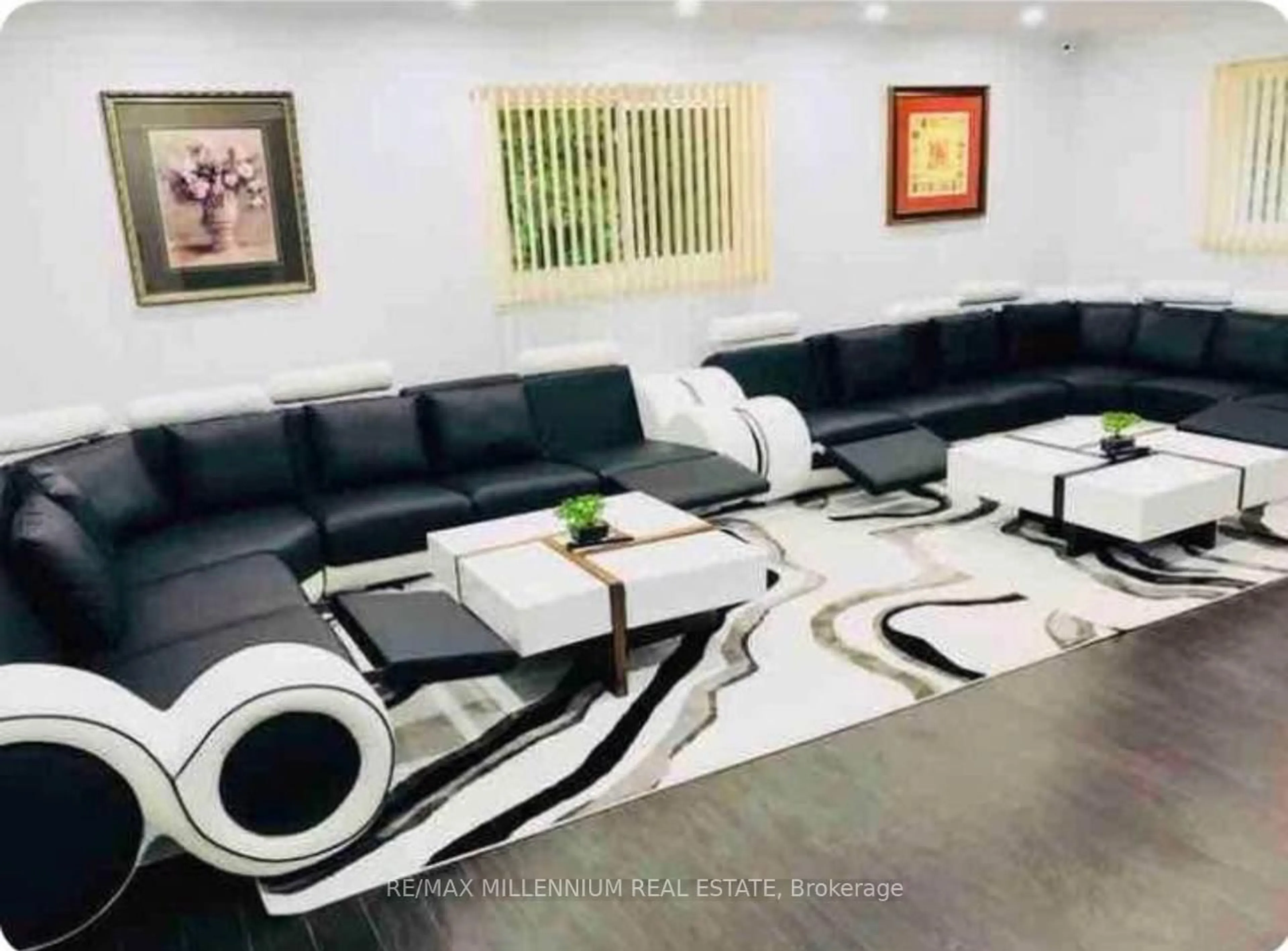 Living room with furniture, unknown for 2831 County Rd #89, Innisfil Ontario L0L 1L0