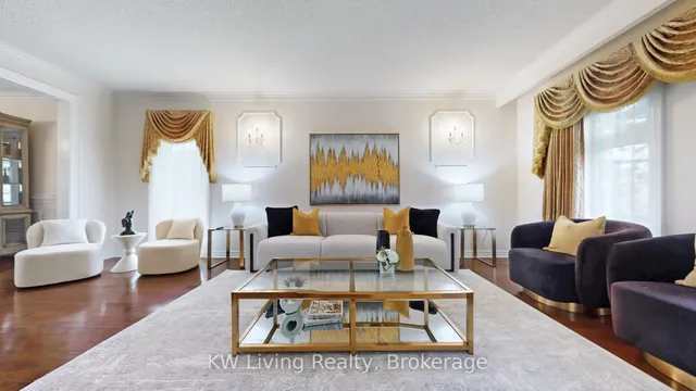 19 Spadina Rd, Richmond Hill 5