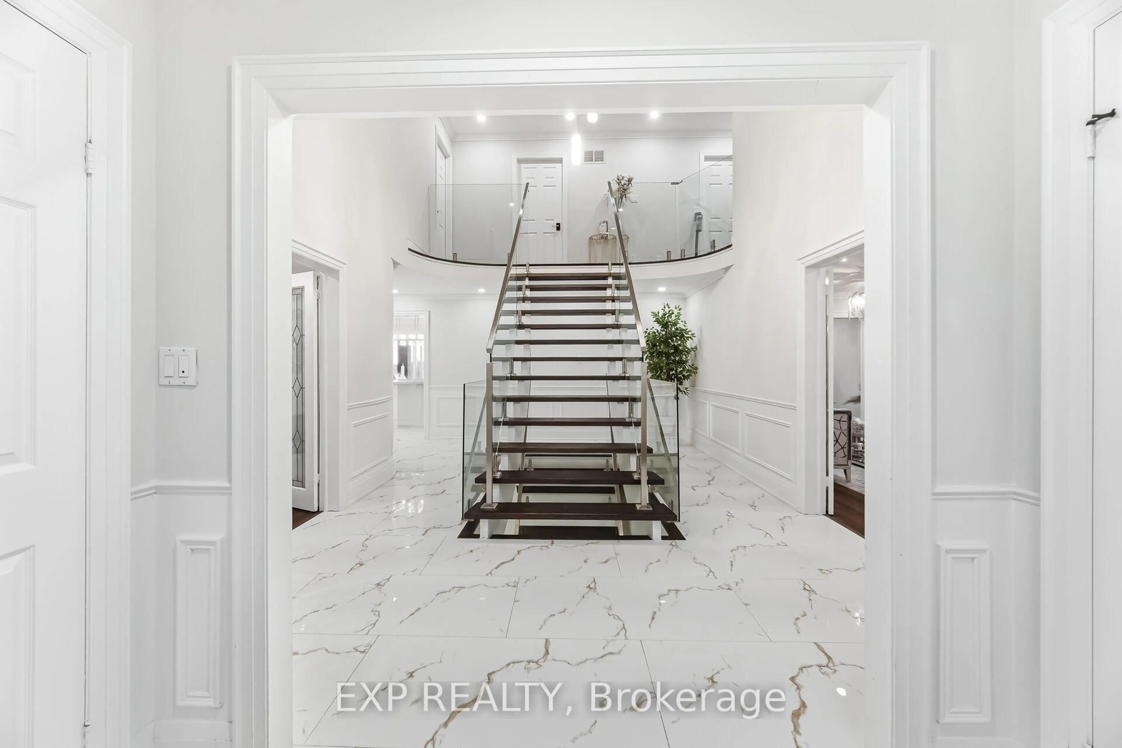 Unknown for 265 Wycliffe Ave, Vaughan Ontario L4L 3N7