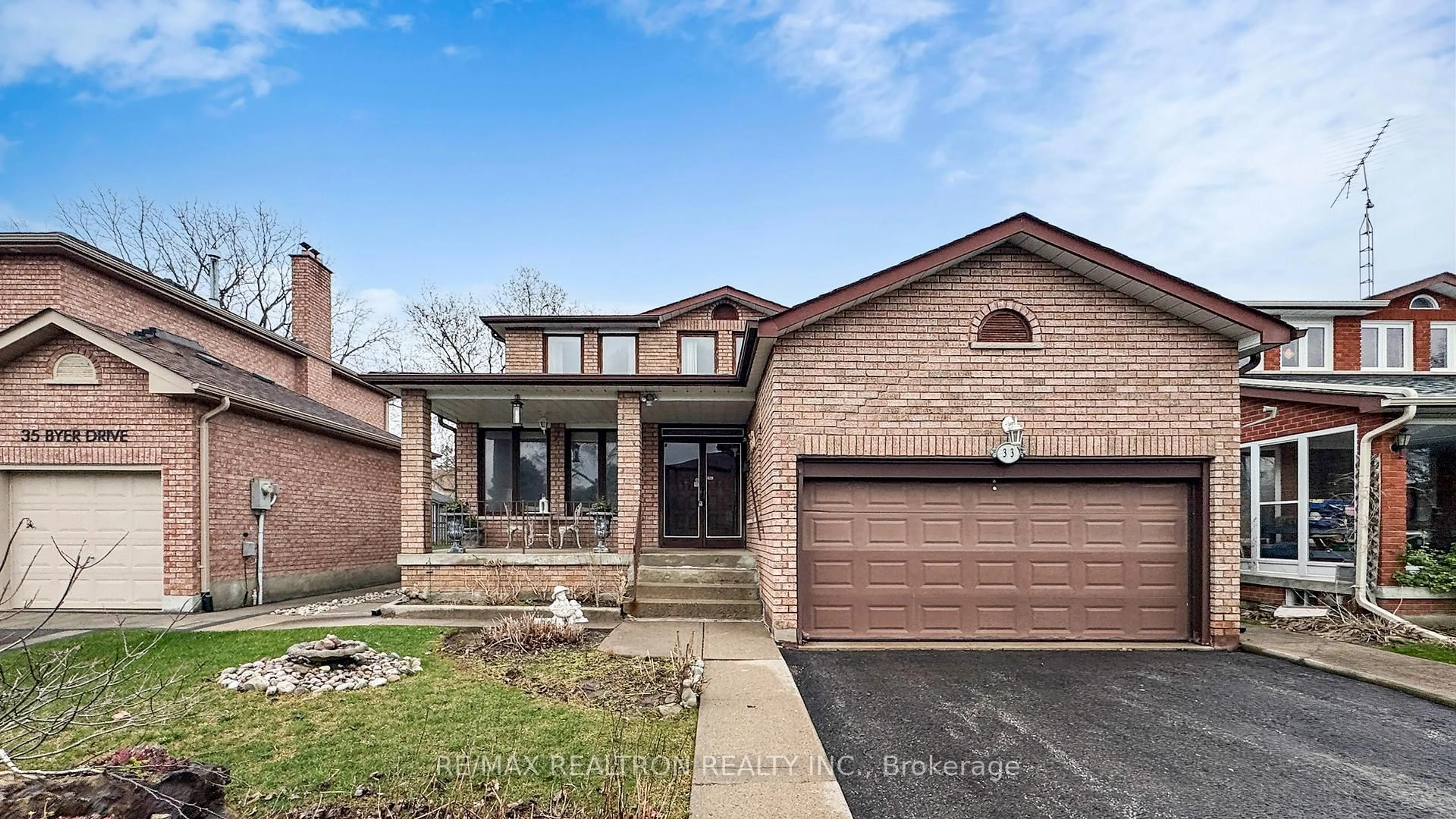 Home with brick exterior material, street for 33 Byer Dr, Markham Ontario L3P 6S4