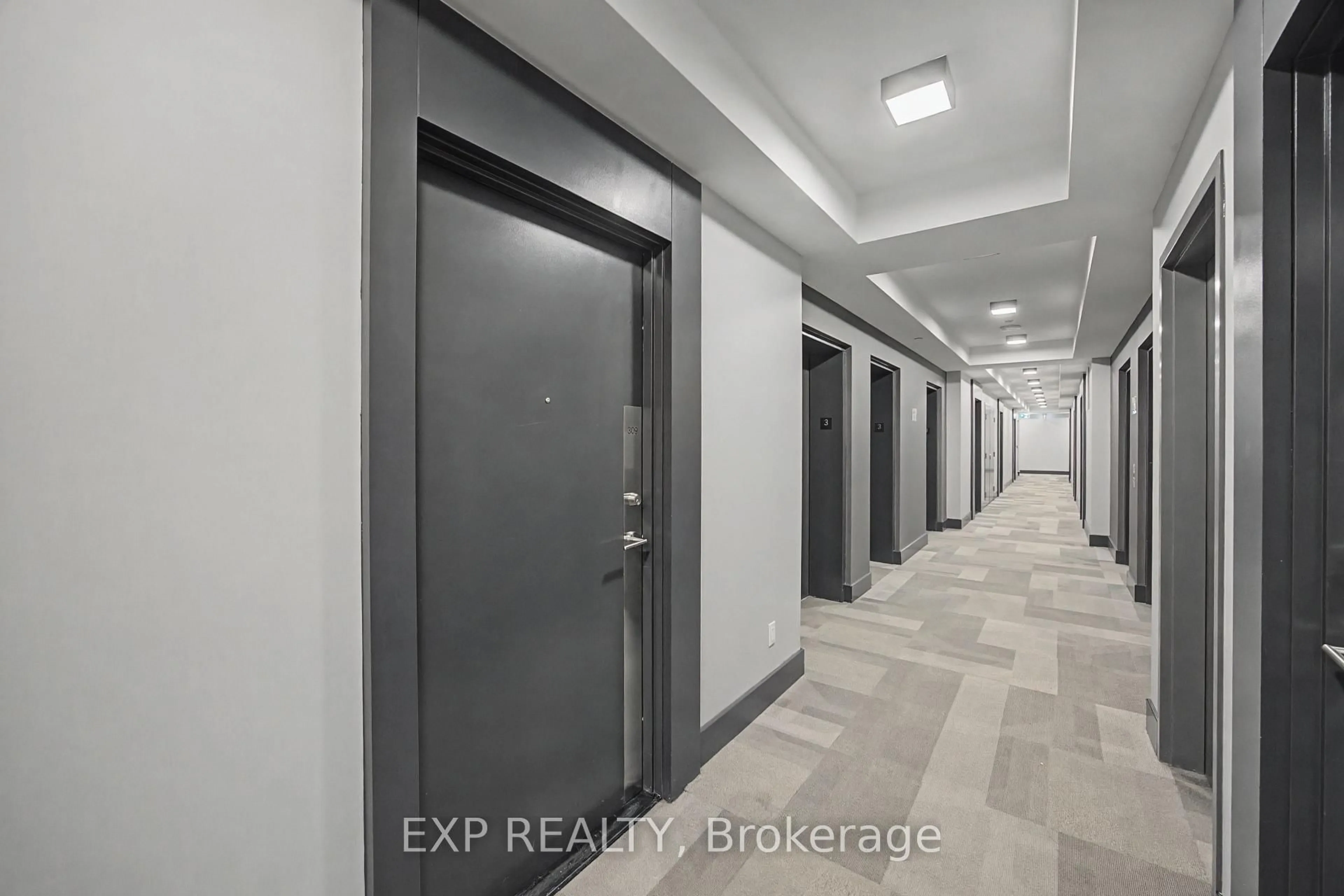 Indoor foyer for 7895 Jane St #309, Vaughan Ontario L4K 2M7