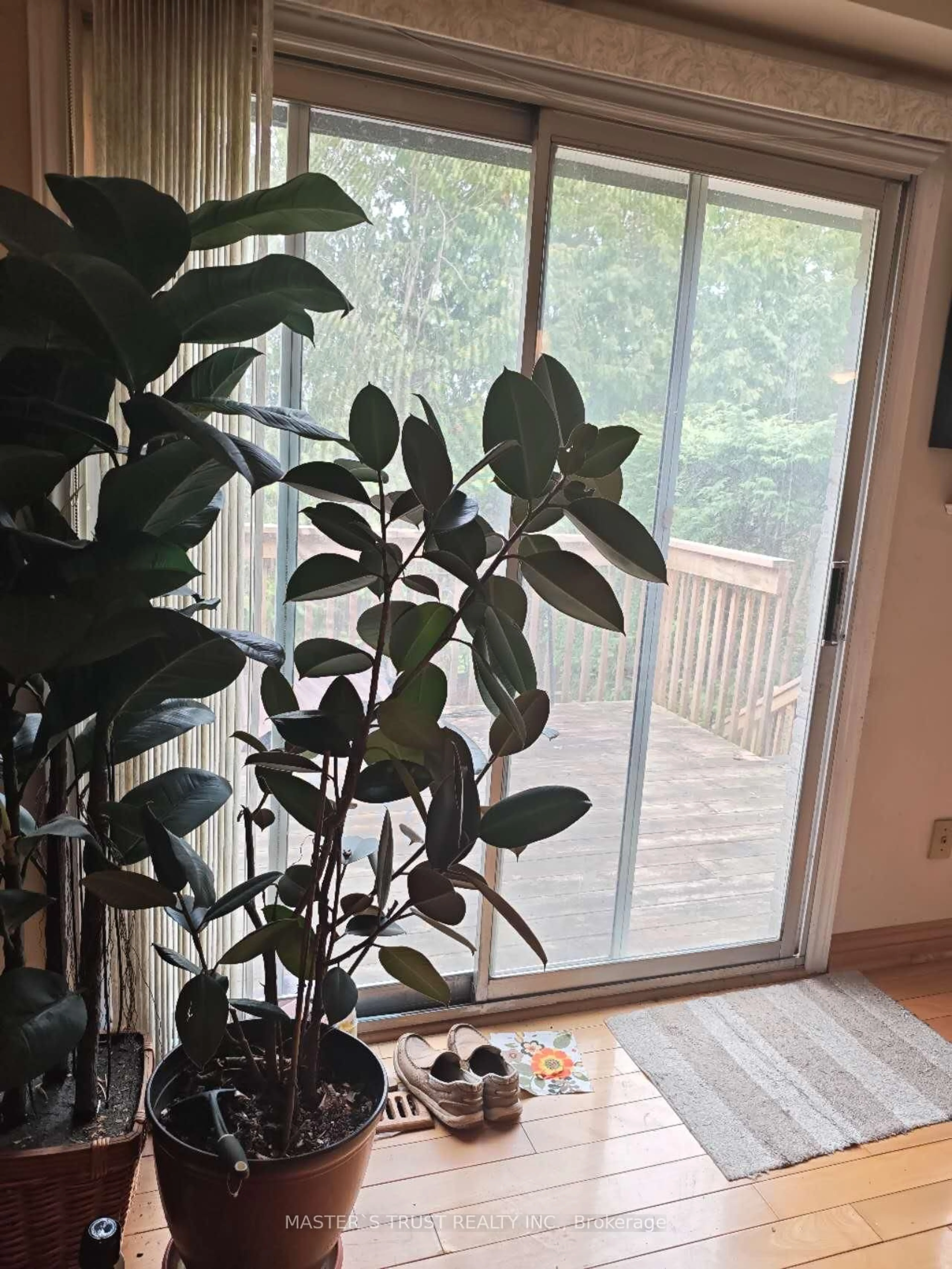 Unknown for 653 Village Pkwy #40, Markham Ontario L3R 2R2