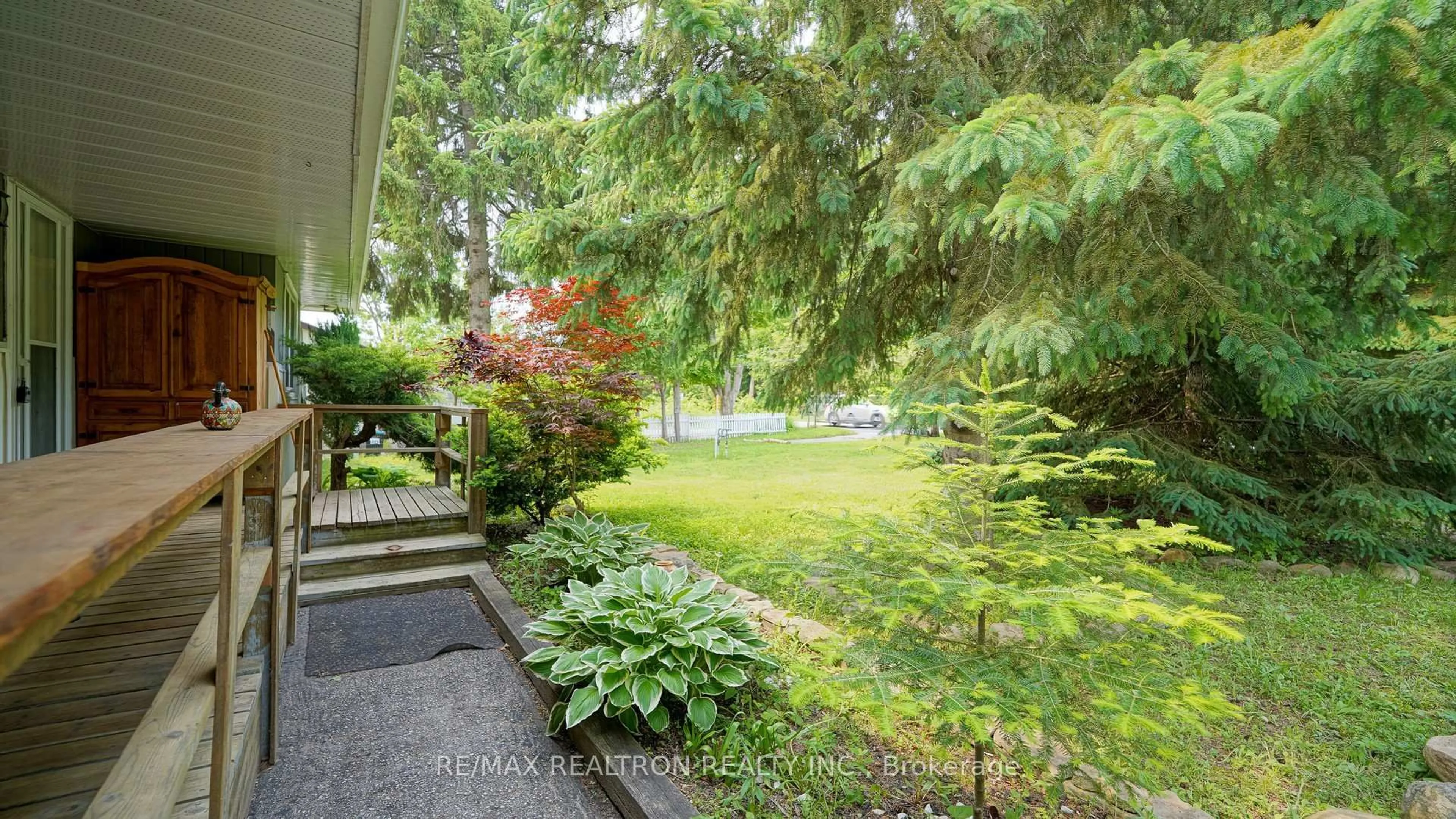 Patio, street for 2807 25th Sdrd, Innisfil Ontario L9S 3T2