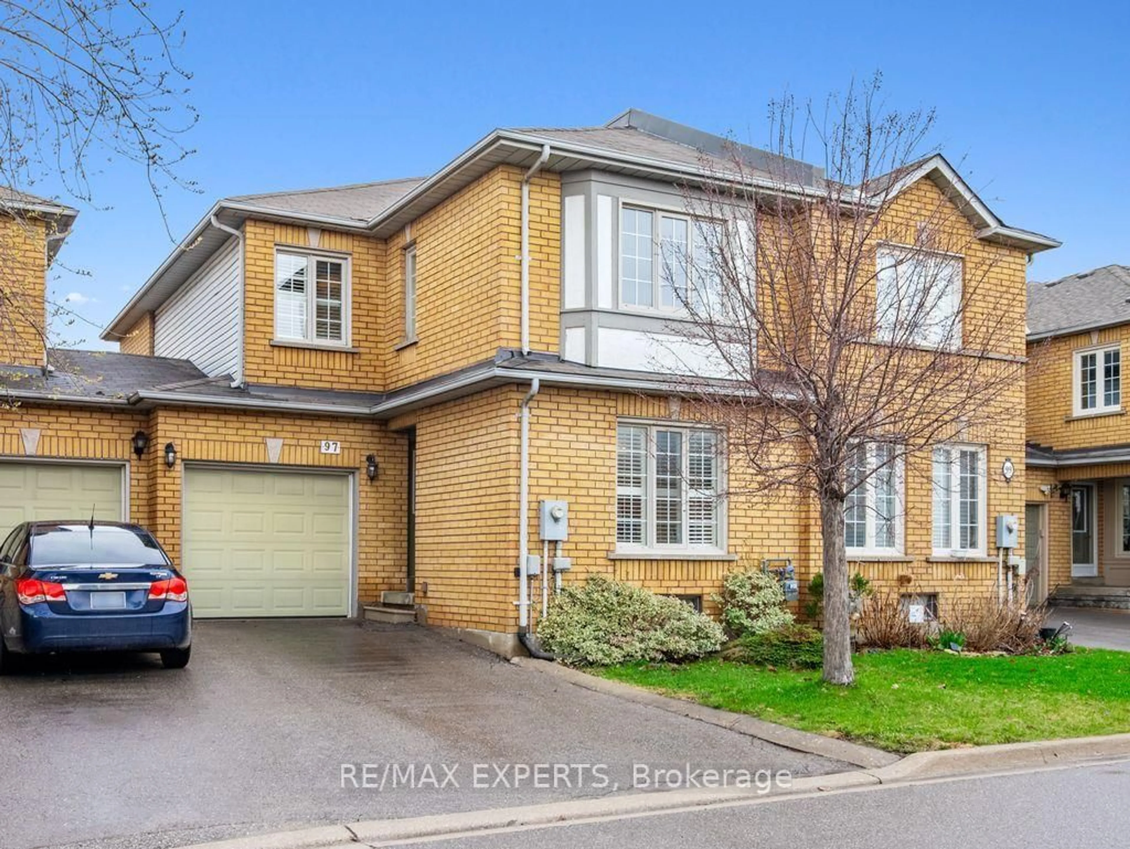 Home with brick exterior material, street for 97 Pinedale Gate, Vaughan Ontario L4L 8X3