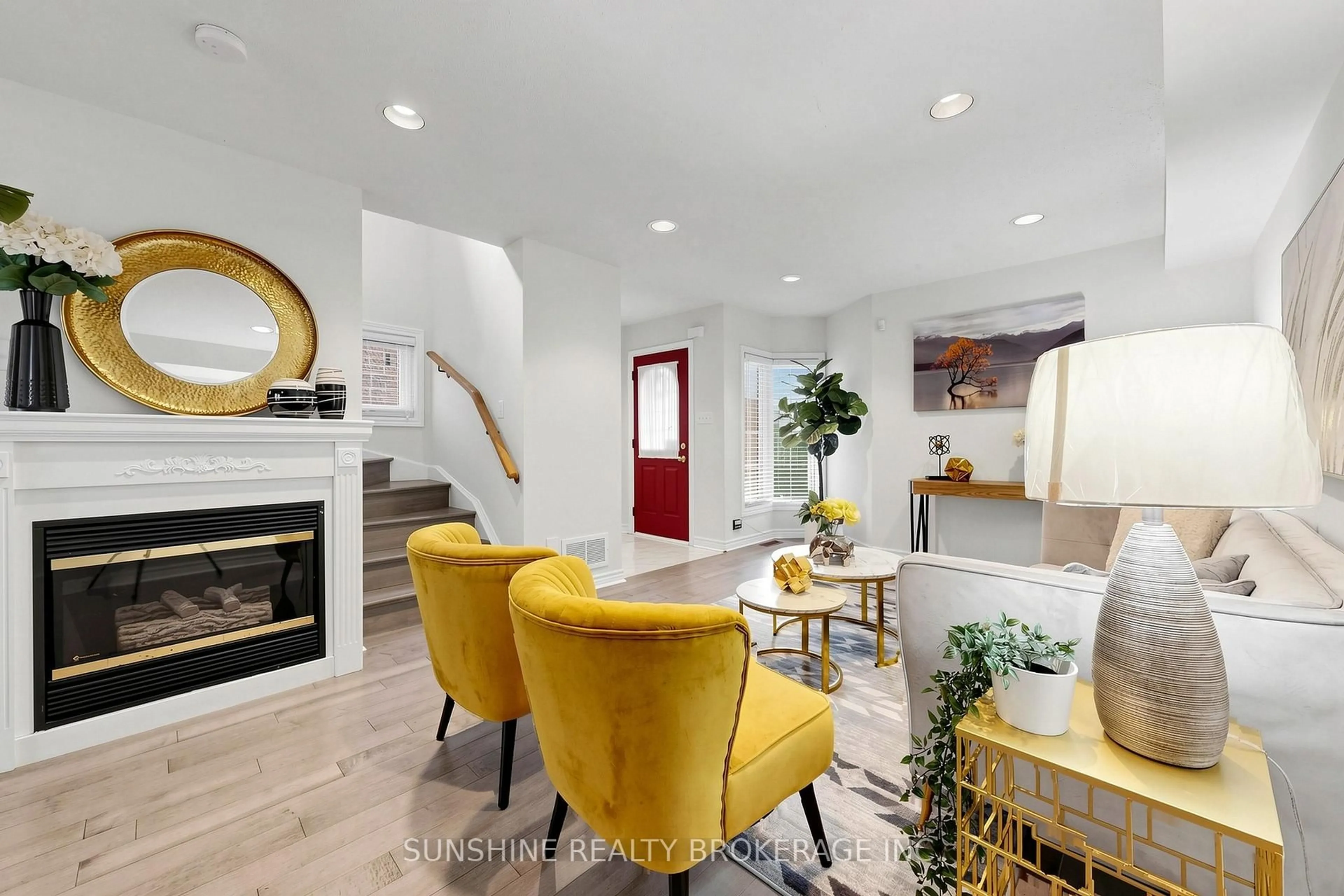 Living room with furniture, unknown for 143 Milliken Meadows Dr, Markham Ontario L3R 0V7