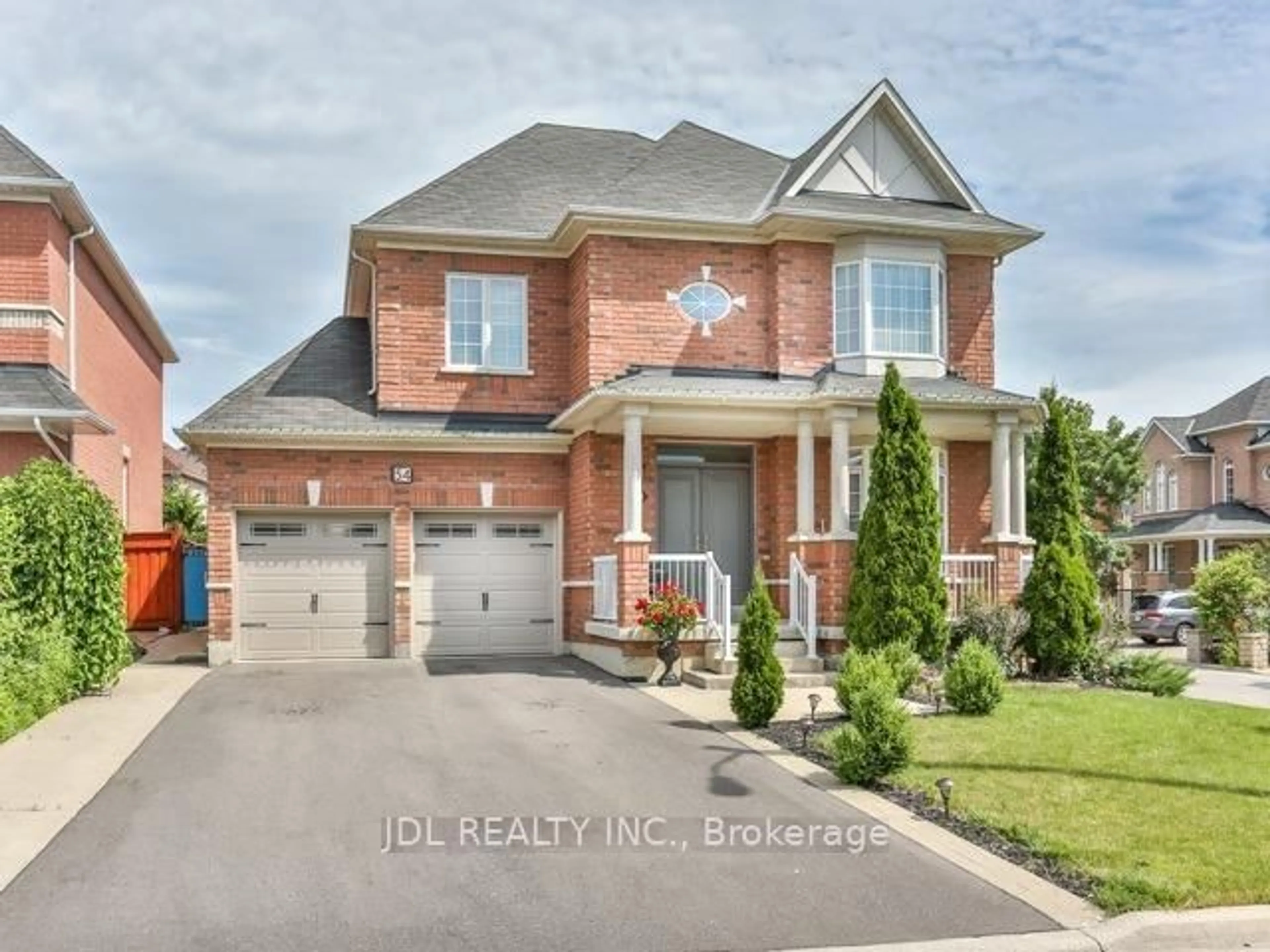 Home with brick exterior material, street for 54 St Urbain Dr, Vaughan Ontario L4H 2X2