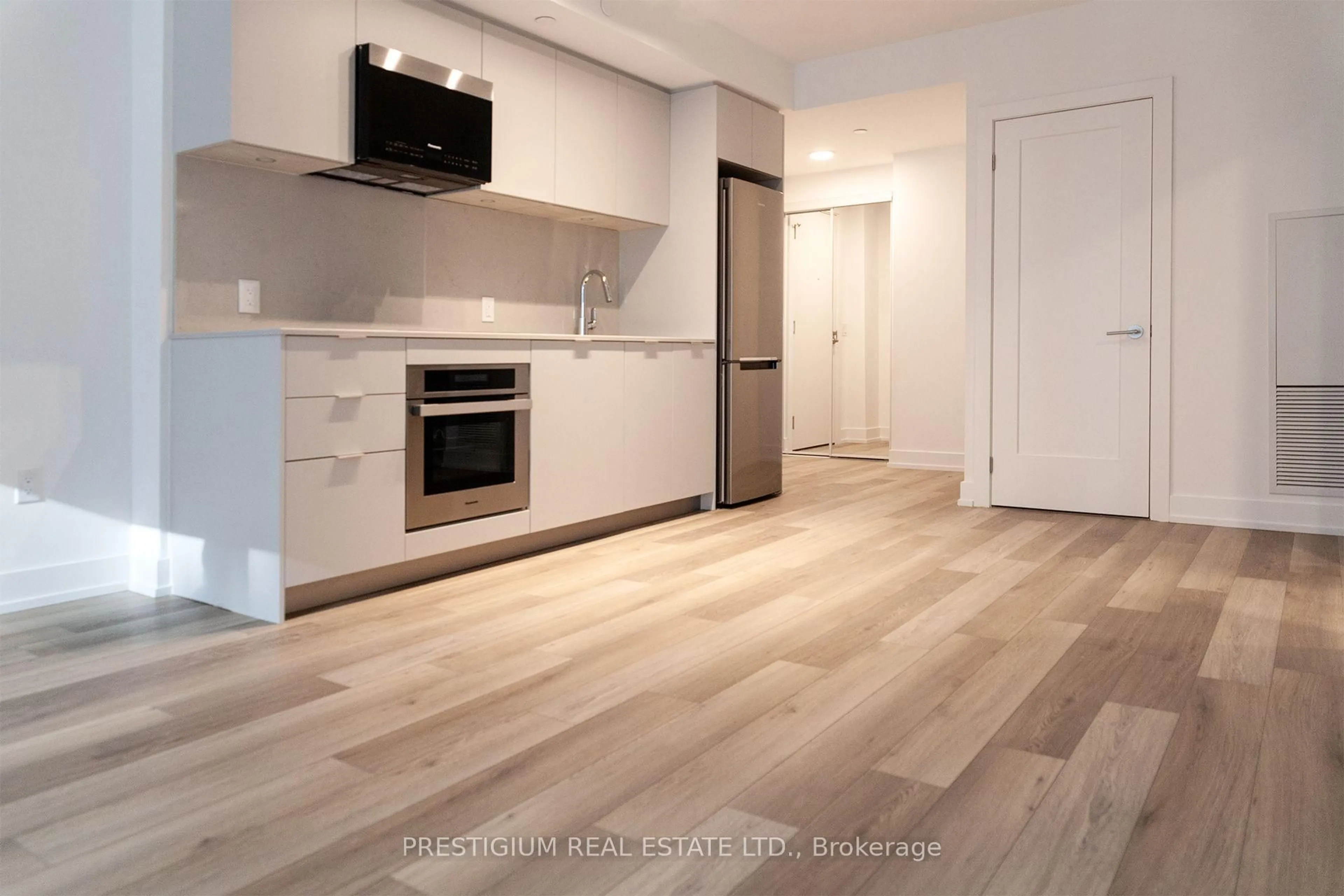 Standard kitchen, wood/laminate floor for 9 Clegg Rd #1501, Markham Ontario L6G 0H3