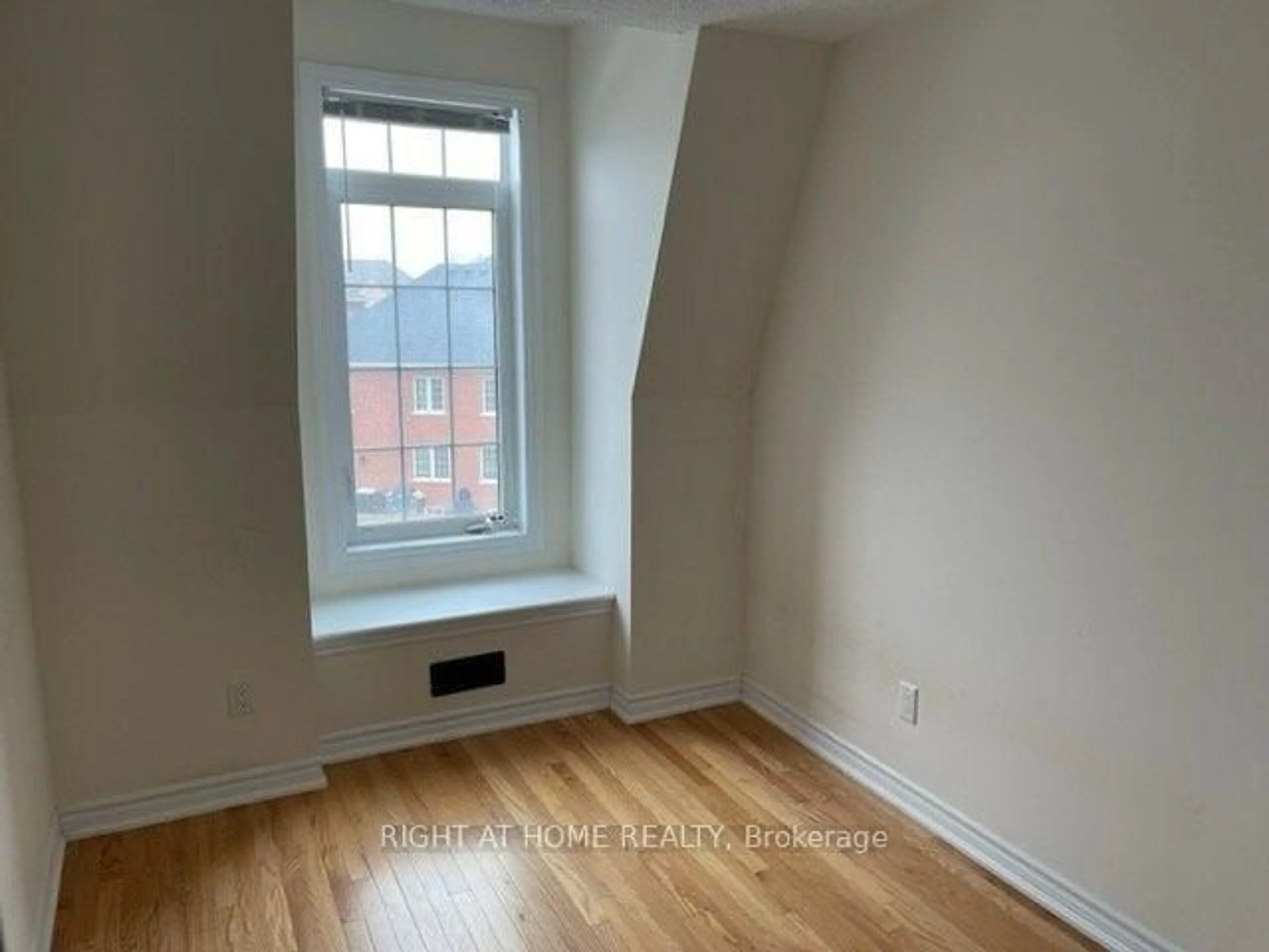 A pic of a room for 10971 Woodbine Ave, Markham Ontario L6C 0X4