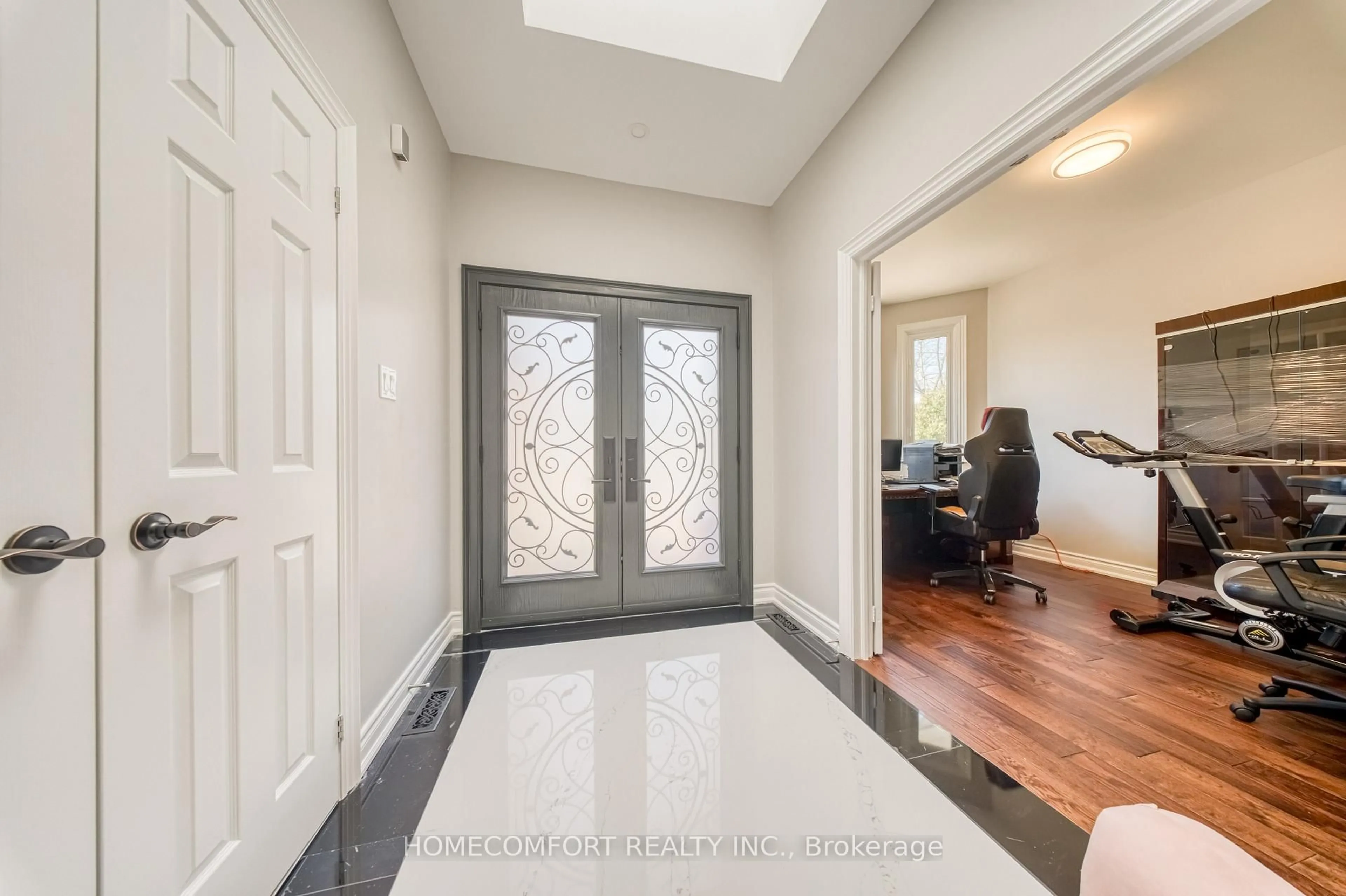 Indoor entryway for 62 Soho Cres, Markham Ontario L3P 7H5