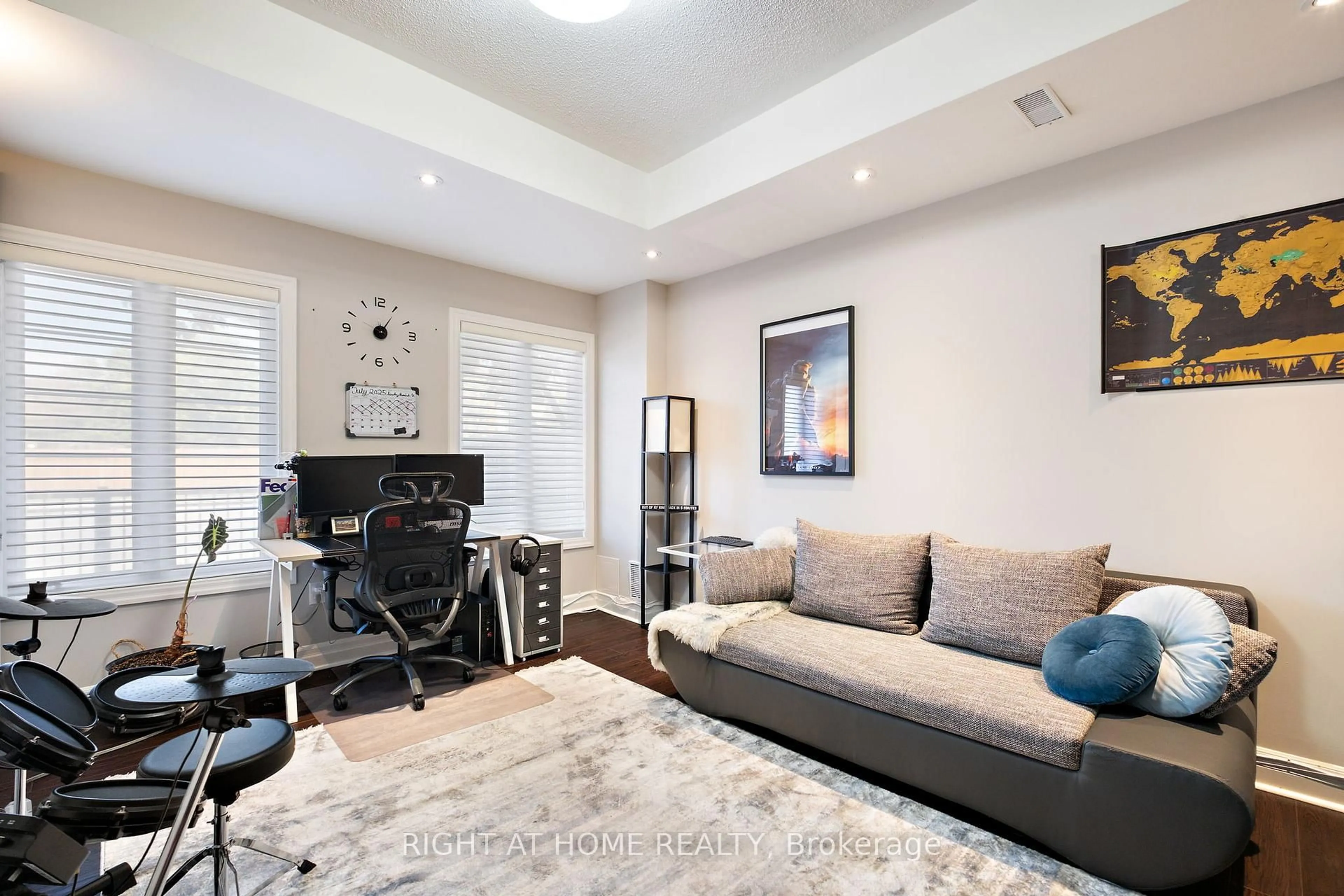 Living room with furniture, unknown for 873 New Westminster Dr, Vaughan Ontario L4J 0G8