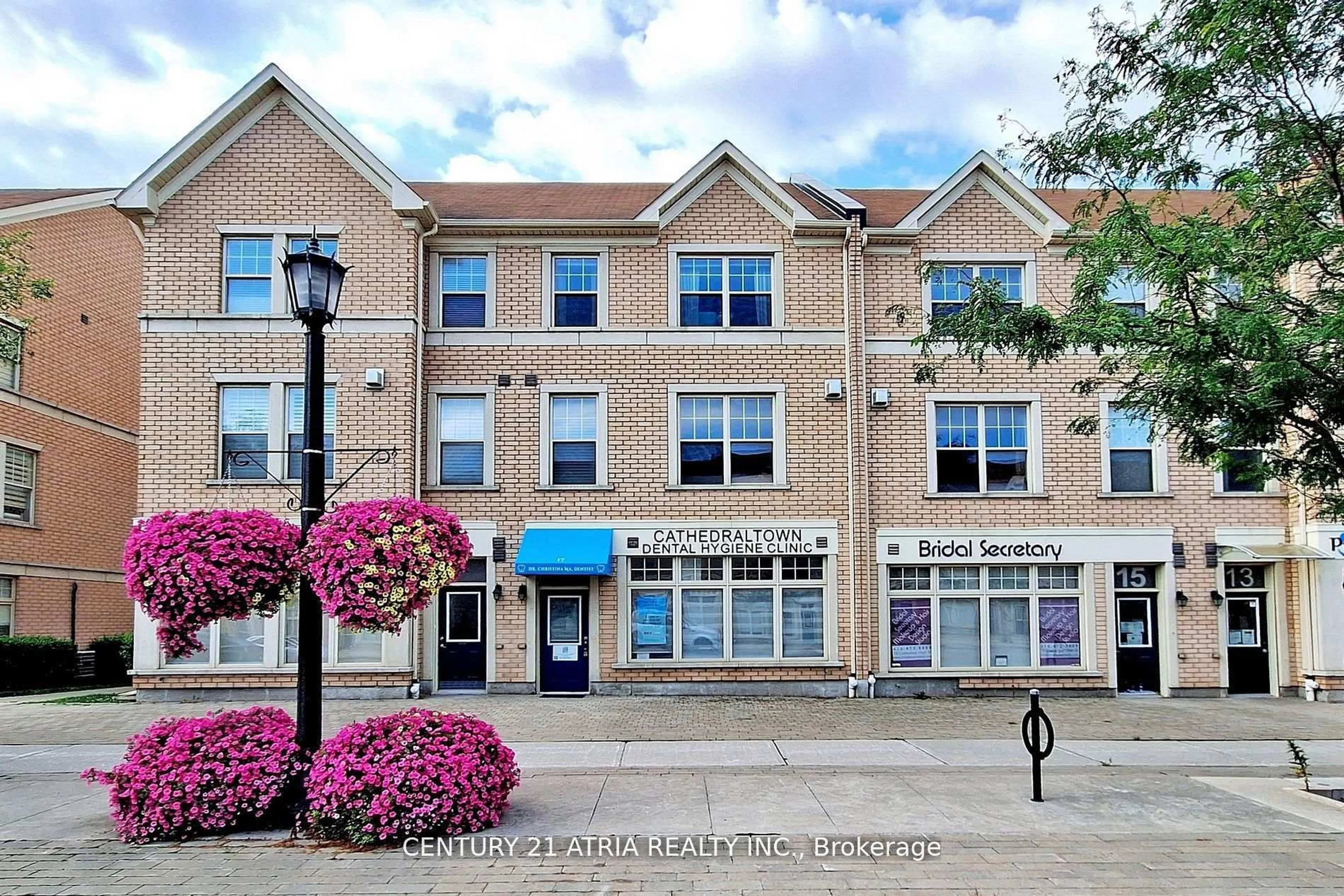 Unknown for 17 Cathedral High St, Markham Ontario L6C 0N9