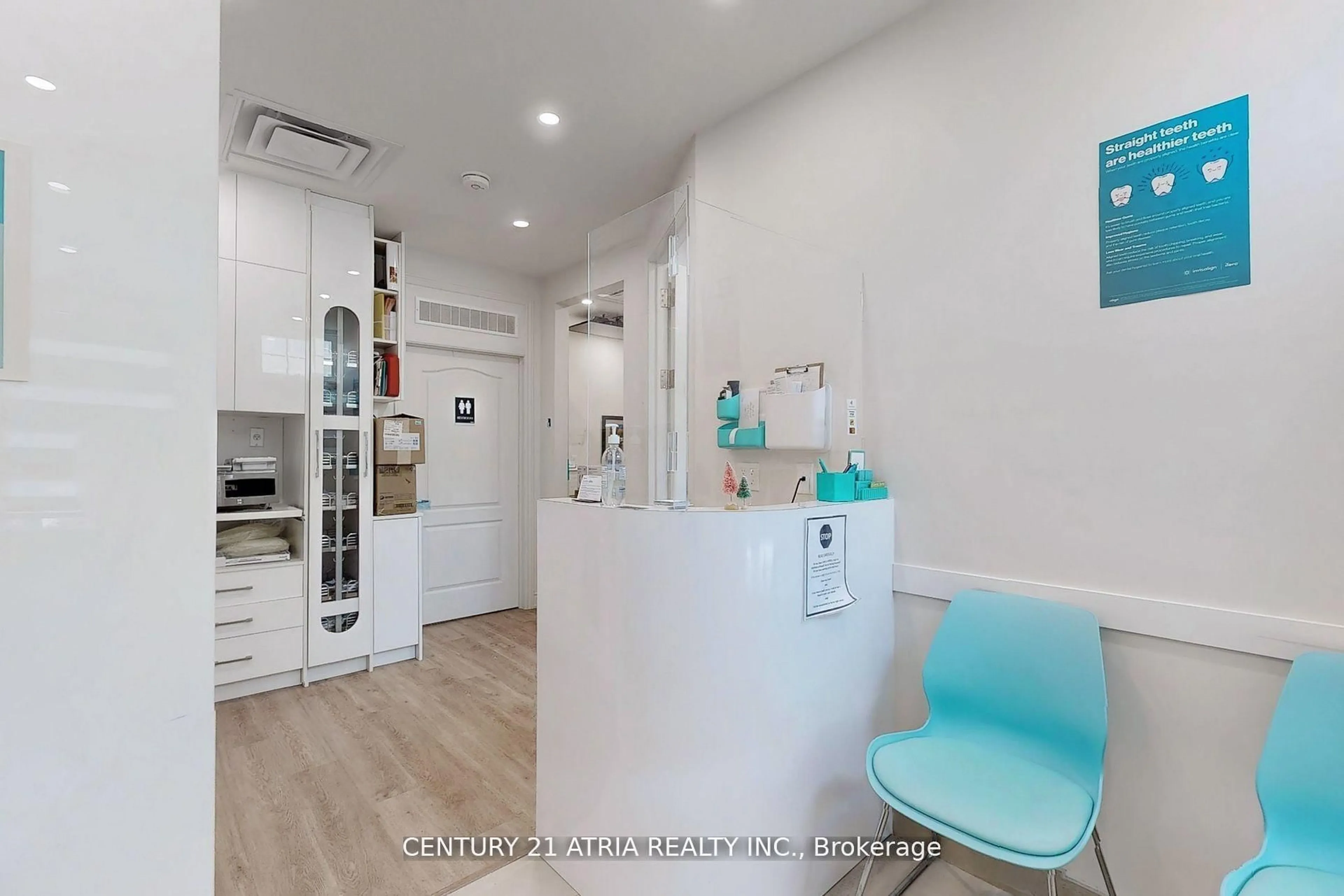 Laundry room for 17 Cathedral High St, Markham Ontario L6C 0N9