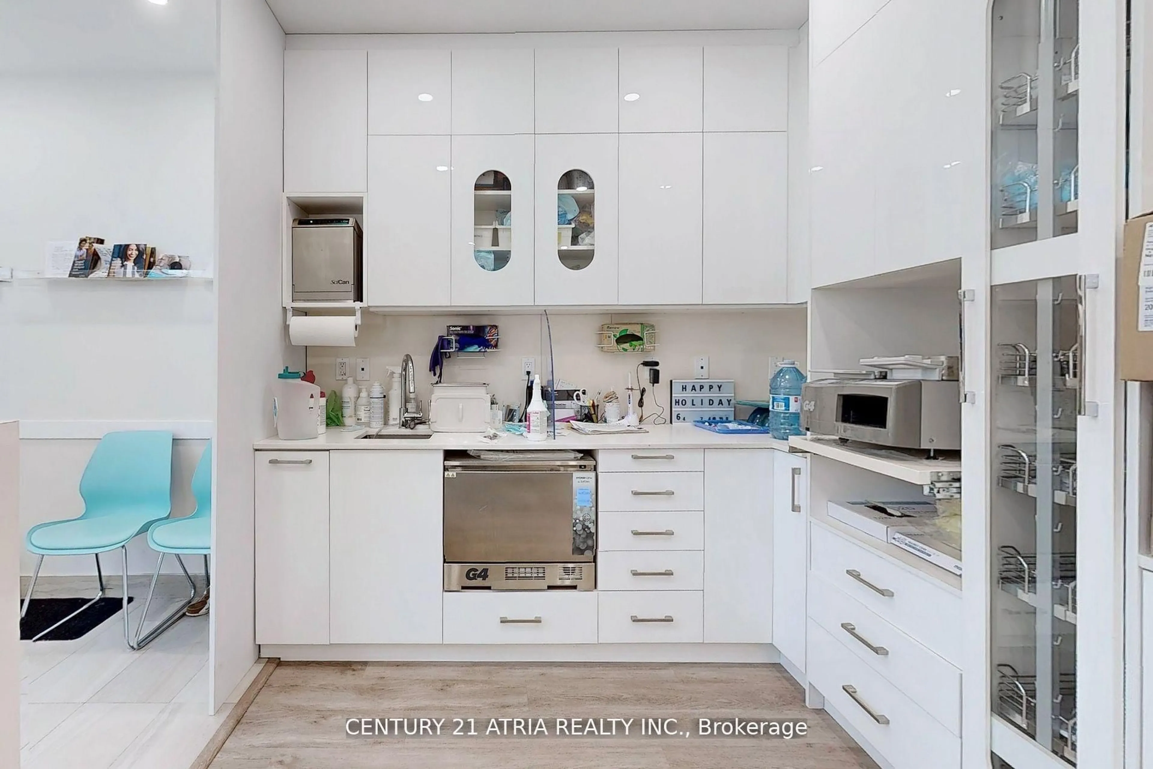 Contemporary kitchen, ceramic/tile floor for 17 Cathedral High St, Markham Ontario L6C 0N9