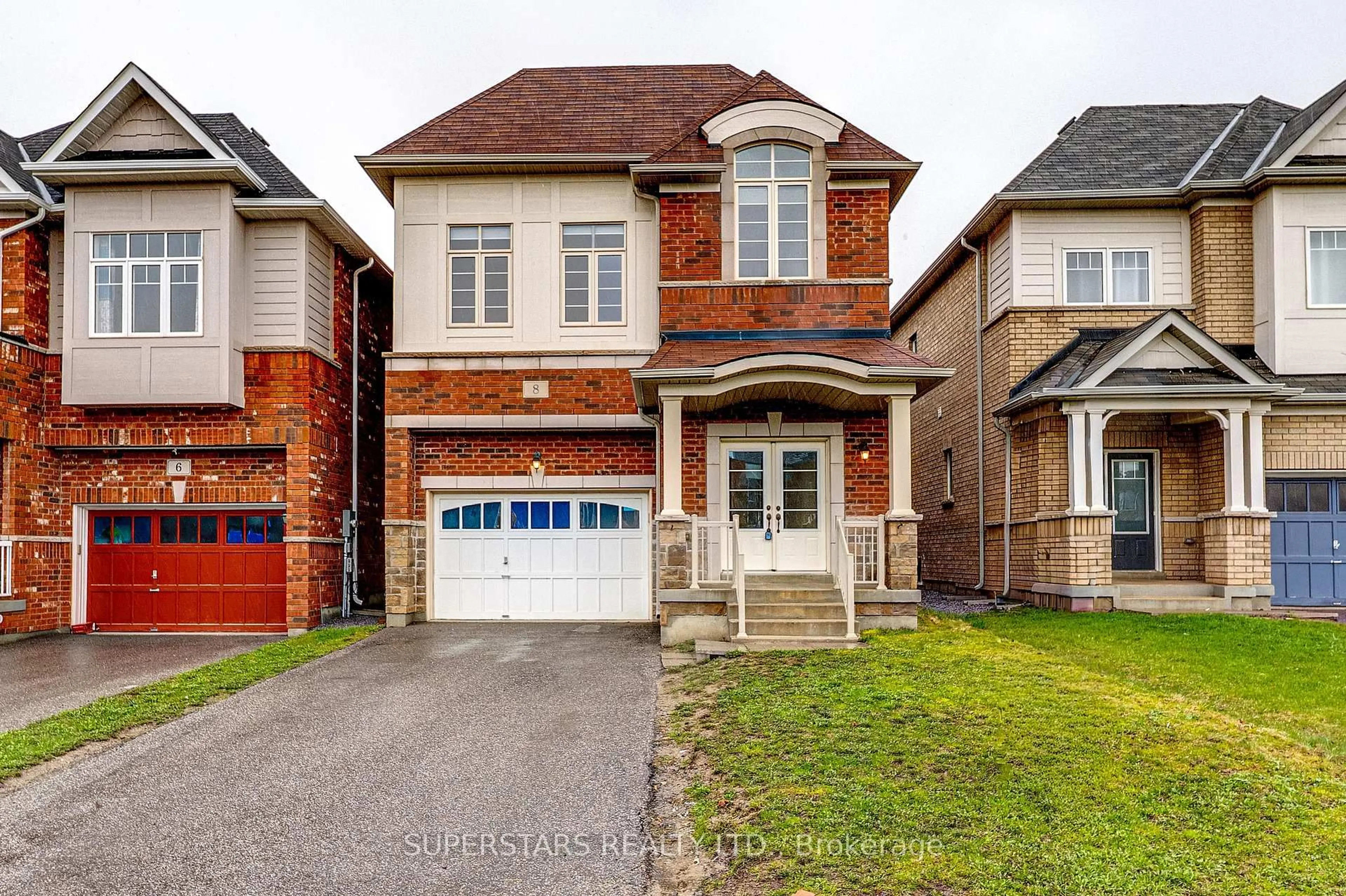 Home with brick exterior material, street for 8 Kavanagh Ave, East Gwillimbury Ontario L9N 0P6