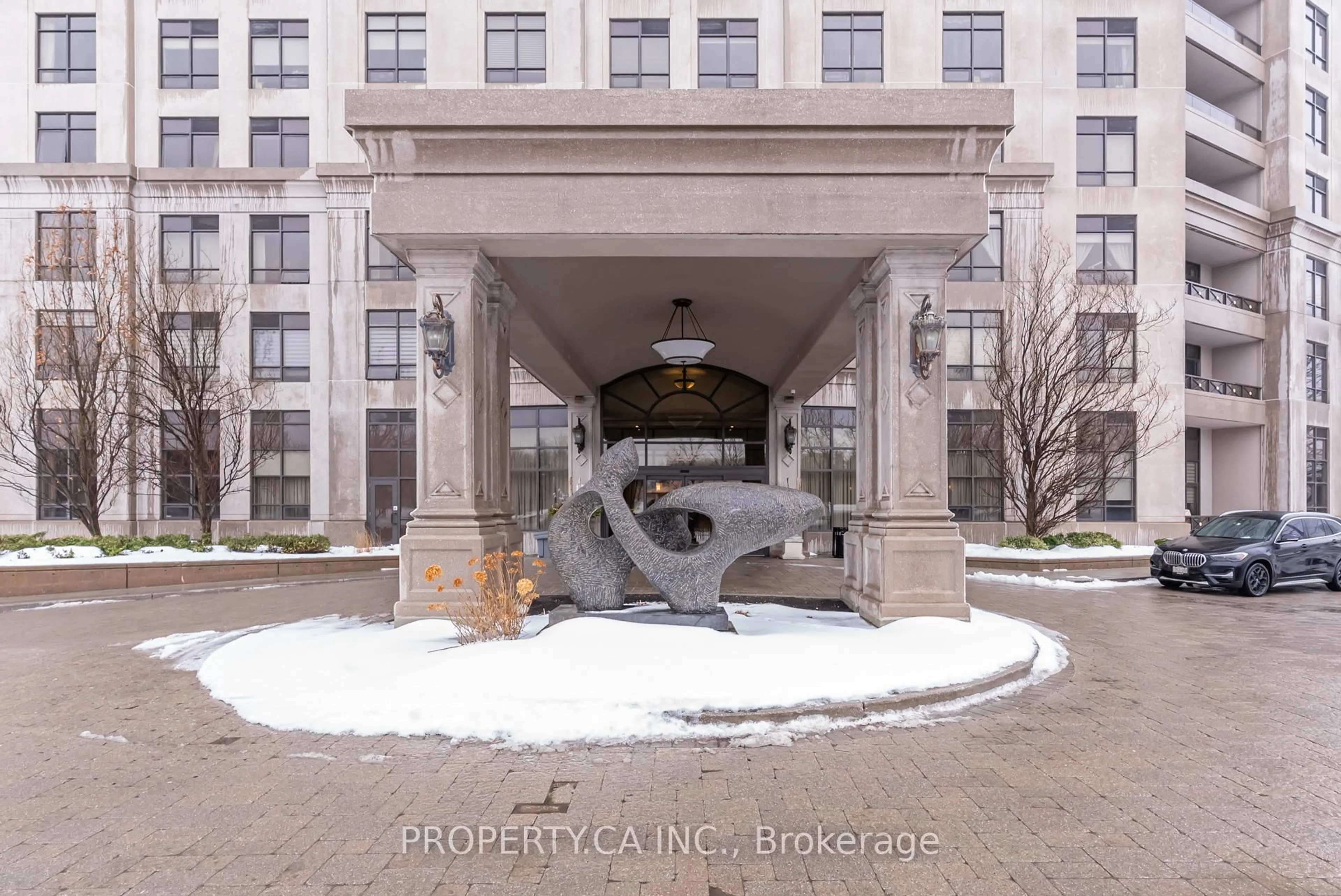 Unknown for 9235 Jane St #305, Vaughan Ontario L6A 0J8