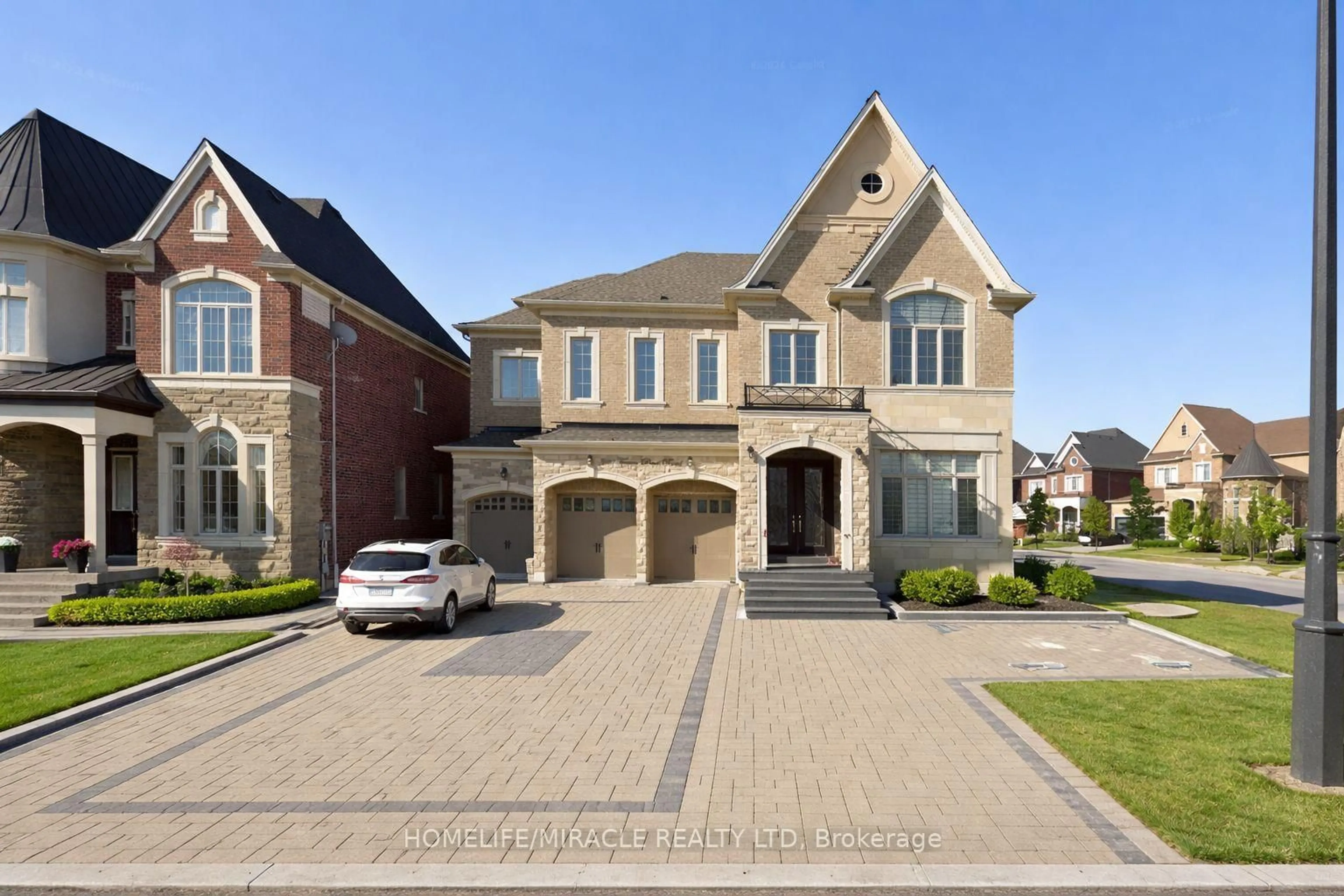 Home with brick exterior material, street for 320 TORREY PINES Rd, Vaughan Ontario L4H 3X3