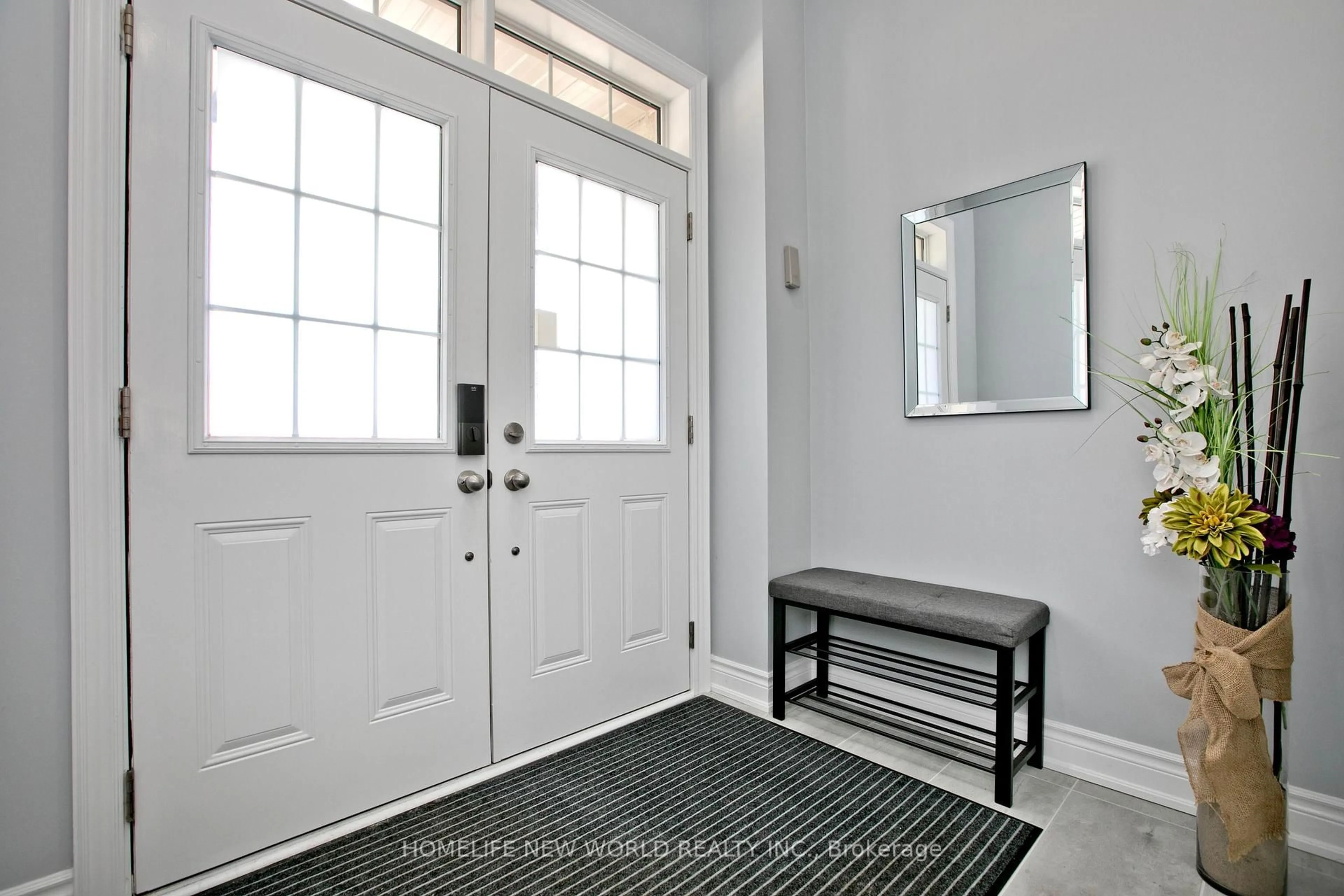 Indoor entryway for 42 RYLER Way, Markham Ontario L3S 0E6