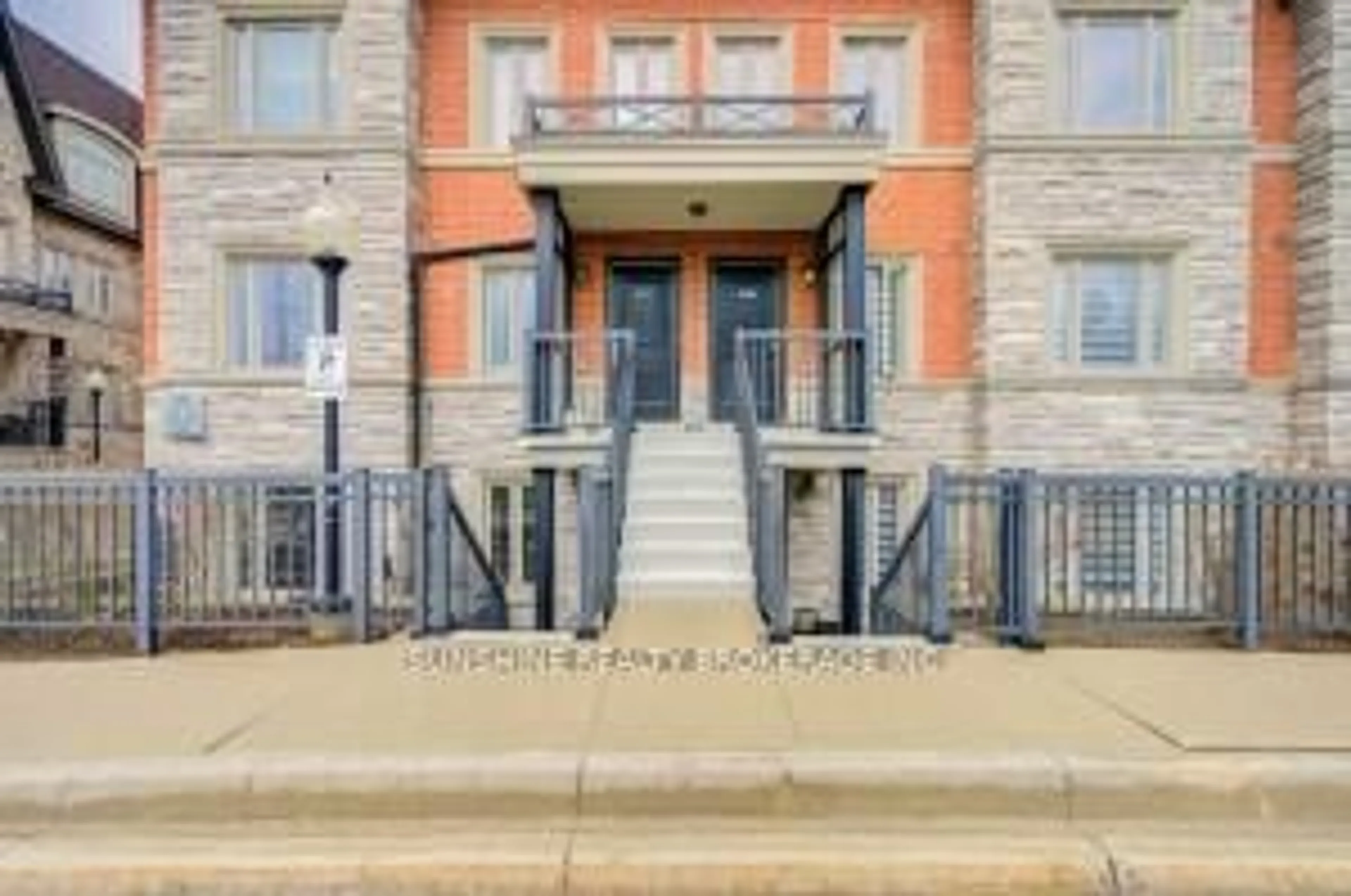 Indoor foyer for 322 John St #276, Markham Ontario L3T 0B1