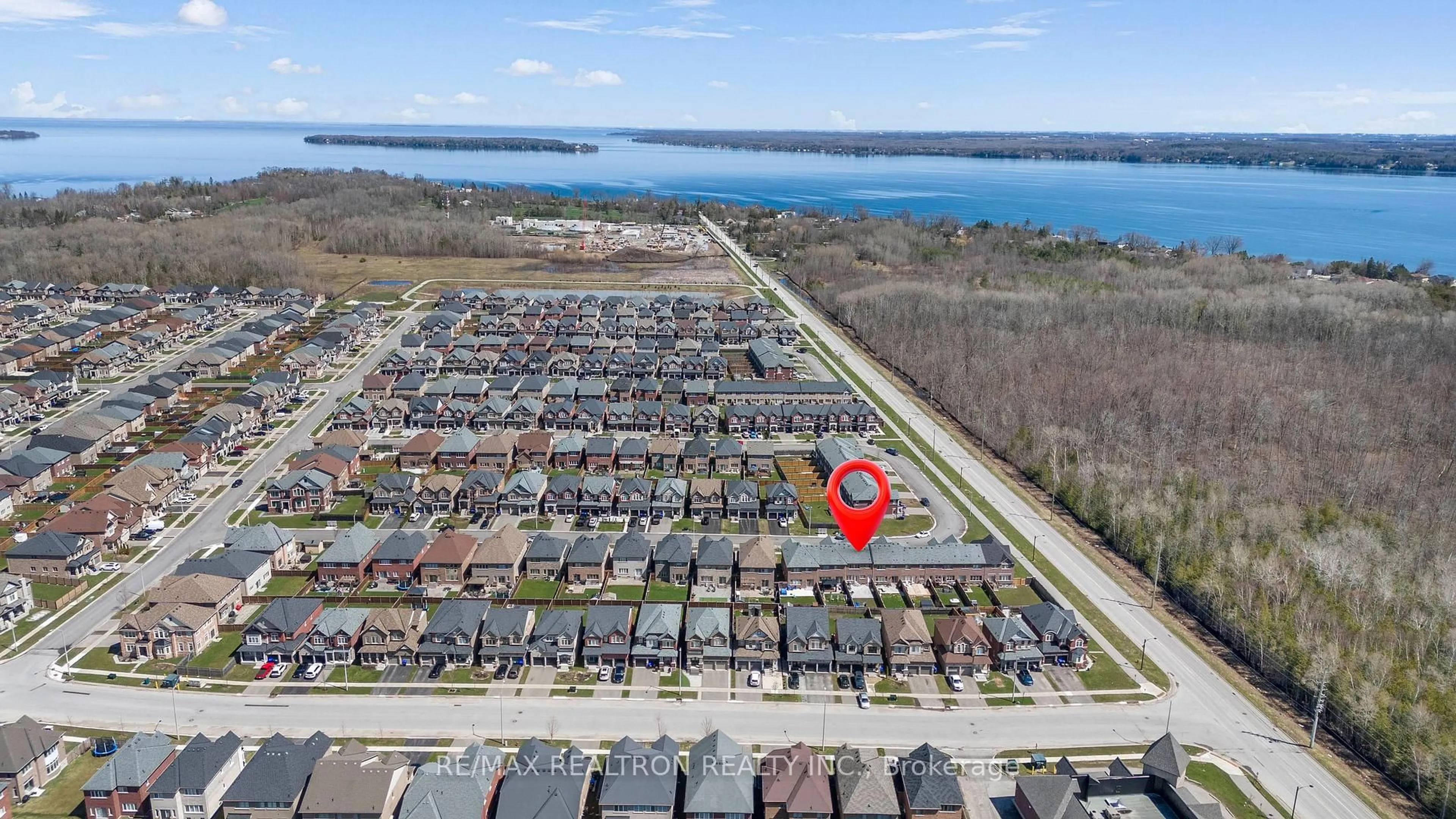 A pic from outside/outdoor area/front of a property/back of a property/a pic from drone, water/lake/river/ocean view for 1514 McRoberts Cres, Innisfil Ontario L9S 4R7