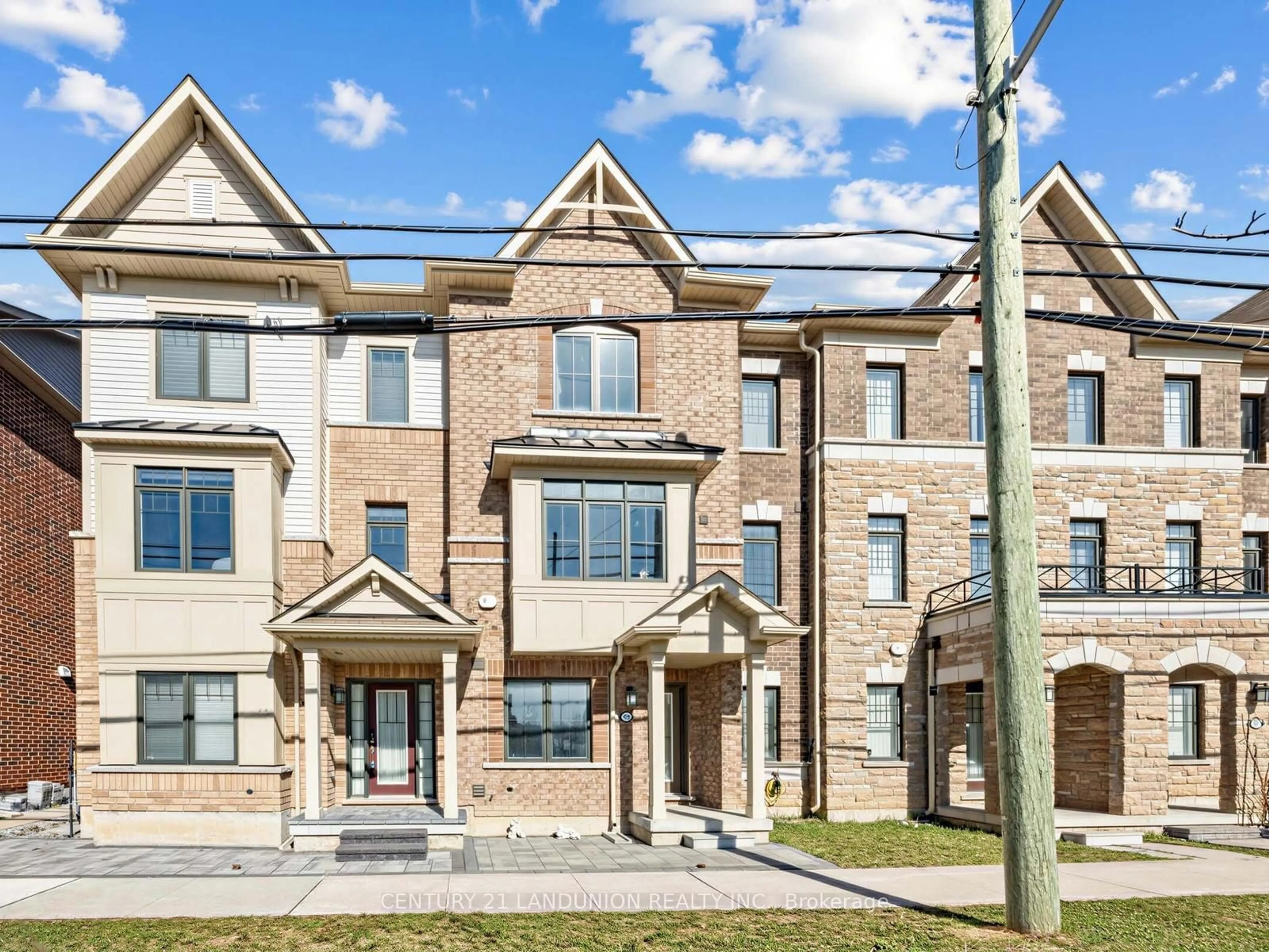 Home with brick exterior material, street for 10941 Victoria Square Blvd, Markham Ontario L6C 0Z3