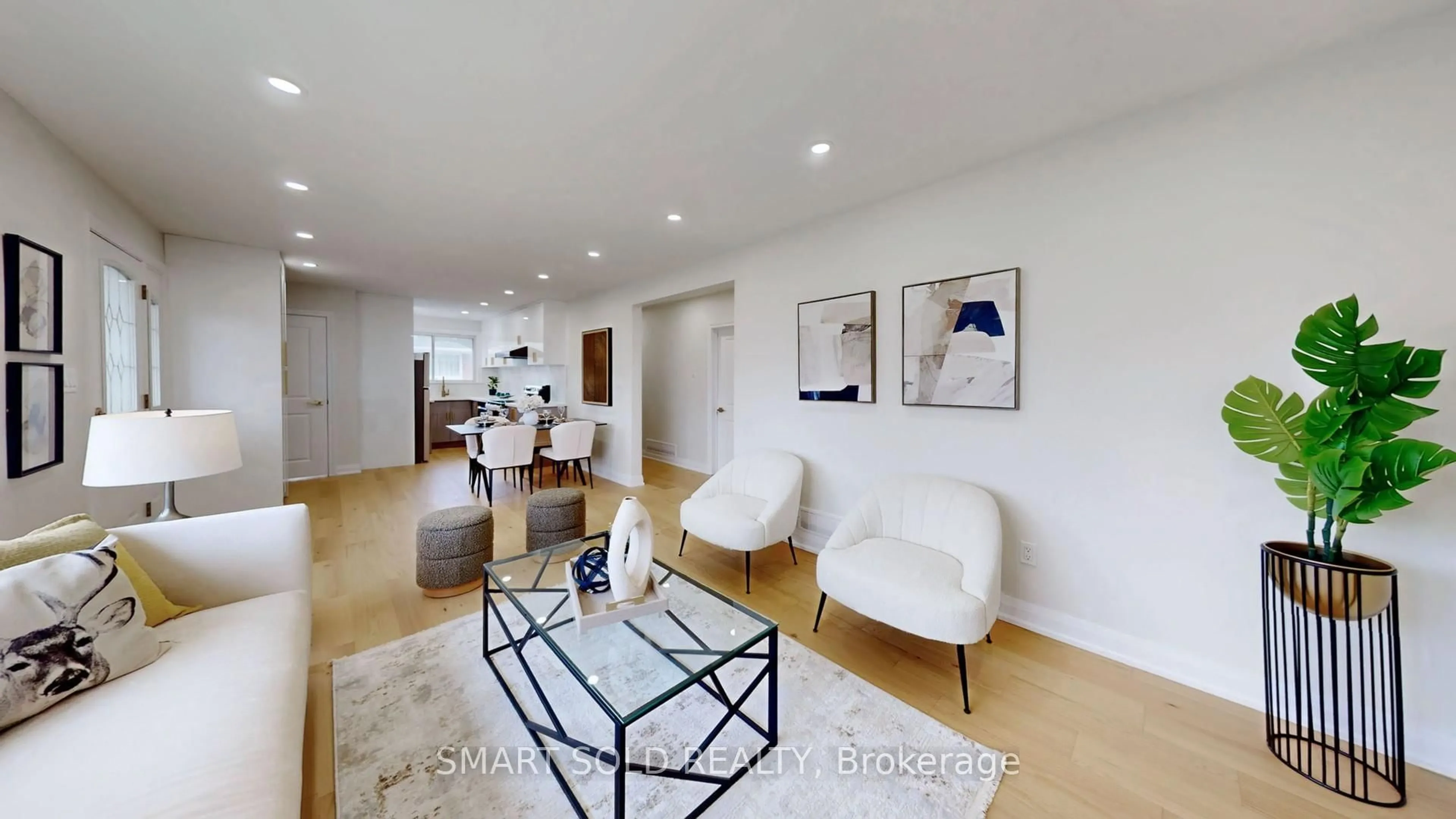 Living room with furniture, wood/laminate floor for 439 Fernleigh Circ, Richmond Hill Ontario L4C 1E5