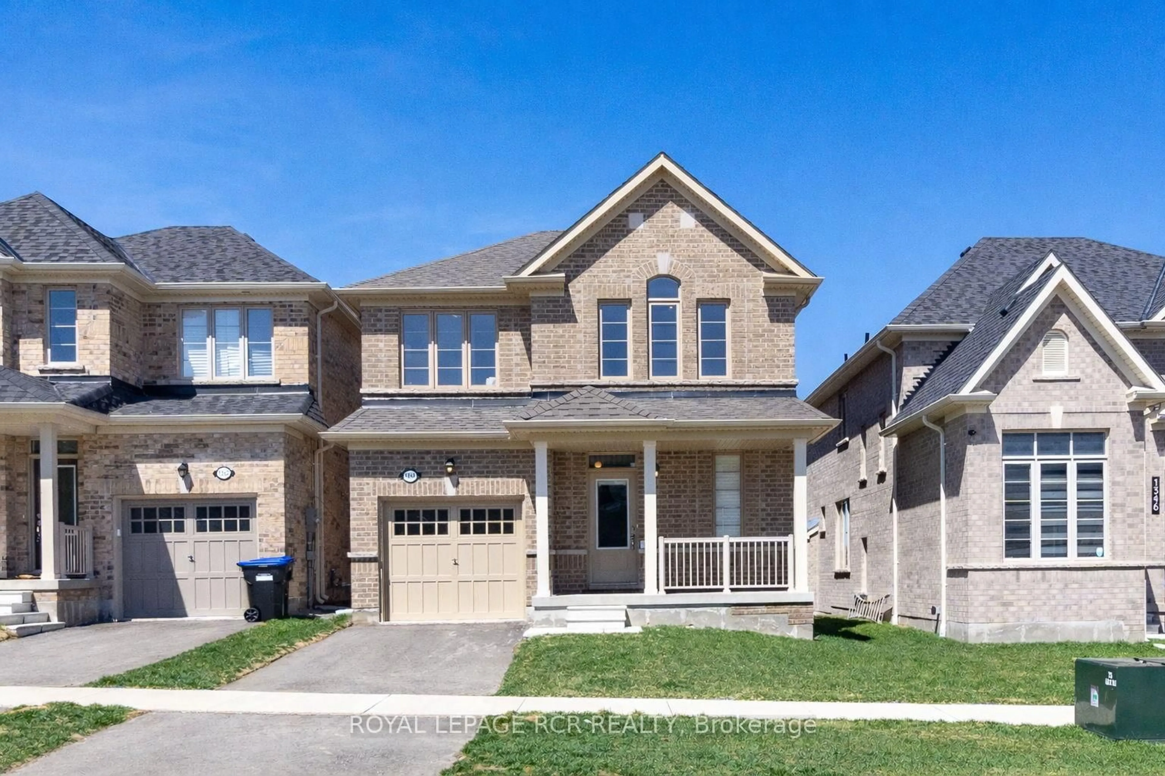 Home with brick exterior material, street for 1350 Davis Loop, Innisfil Ontario L0L 1W0