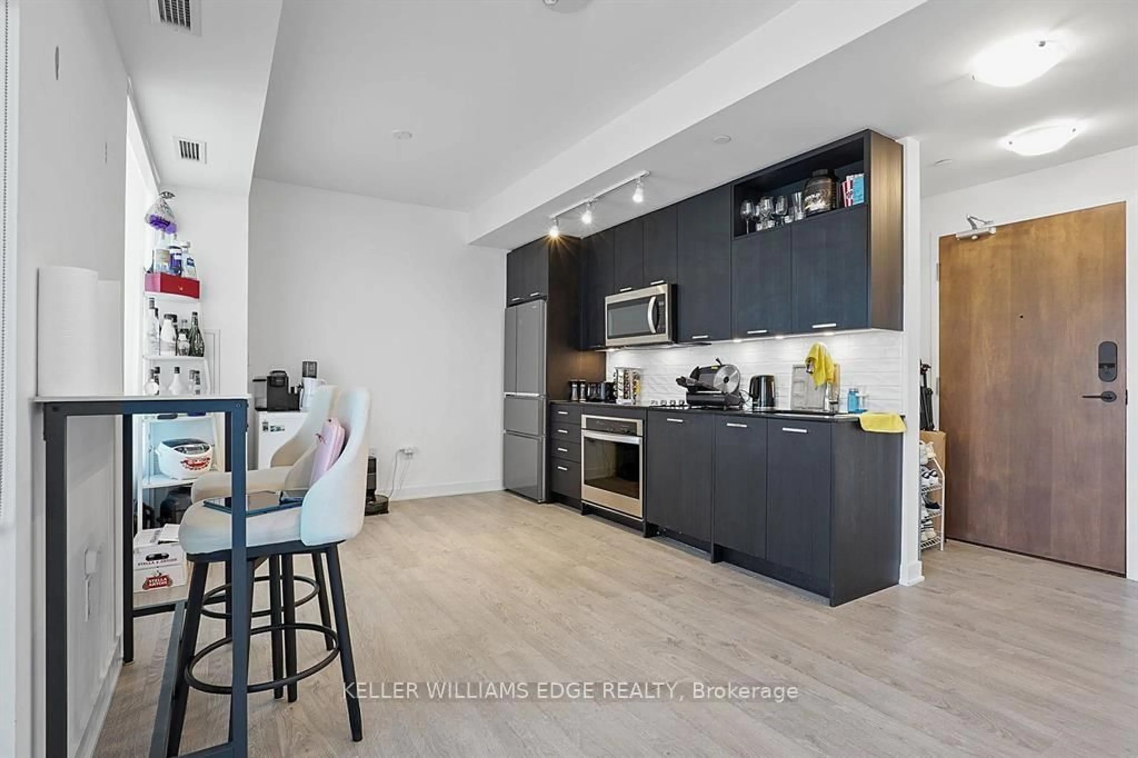 Open concept kitchen, unknown for 120 Eagle Rock Way #508, Vaughan Ontario L6A 5C9