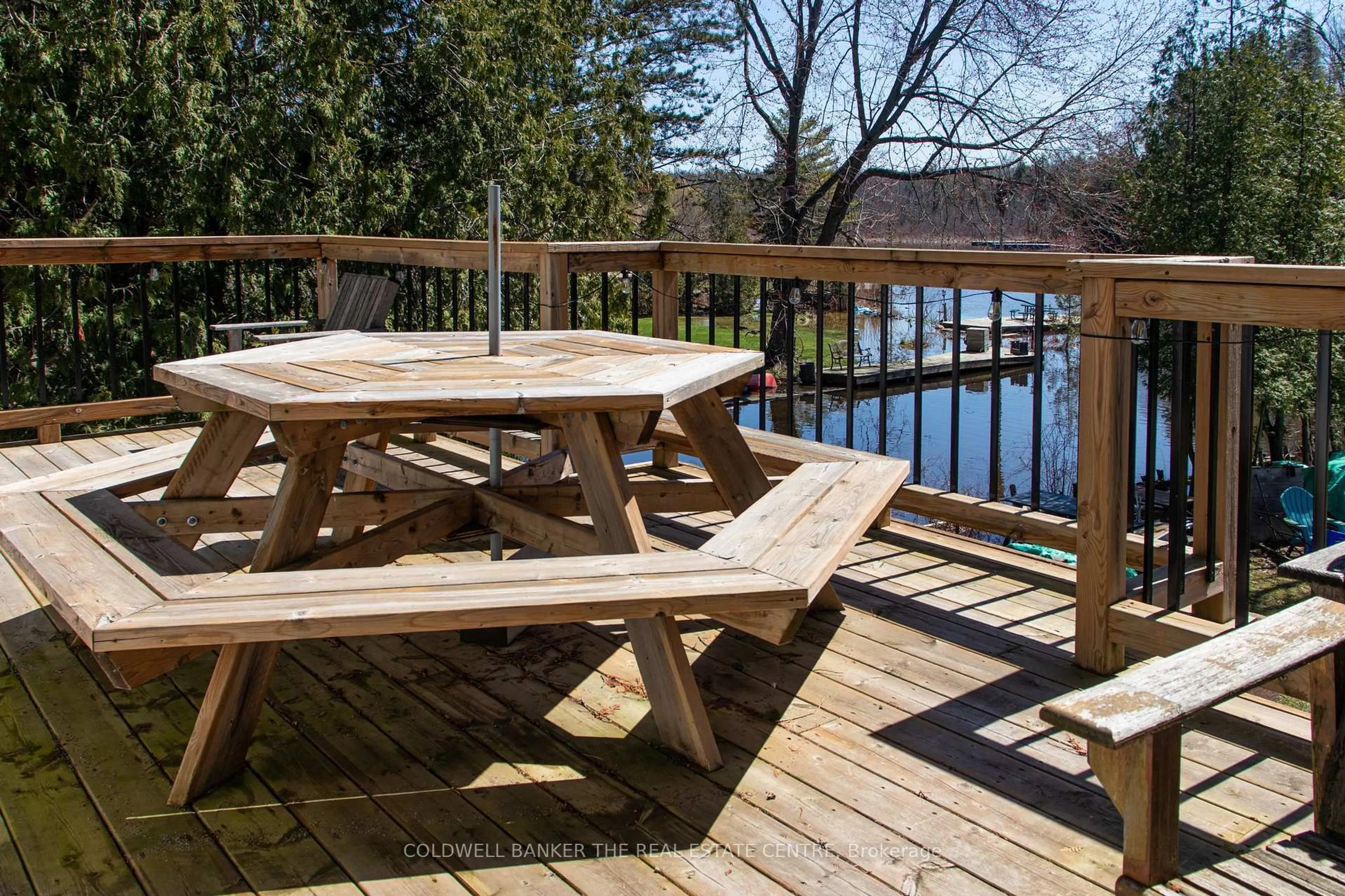 Patio, water/lake/river/ocean view for 180 & 182 Riverbank Dr, Georgina Ontario L0E 1N0