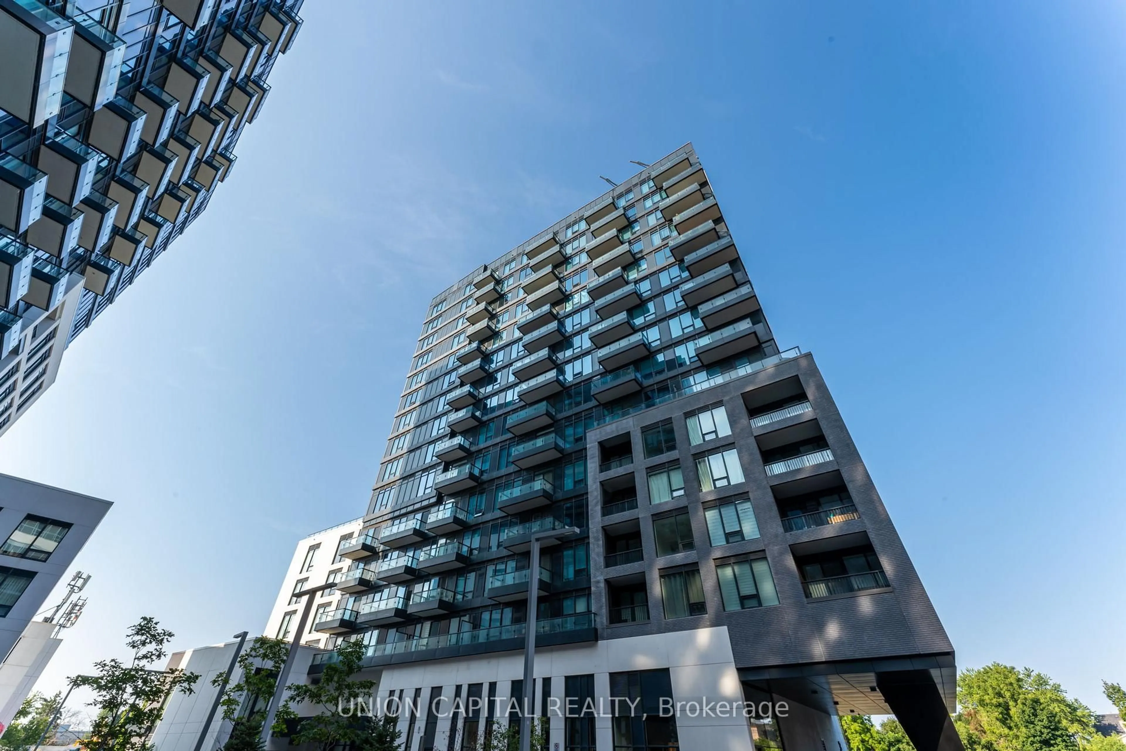 A pic from outside/outdoor area/front of a property/back of a property/a pic from drone, unknown for 3 Rosewater St #601W, Richmond Hill Ontario L4C 5T6