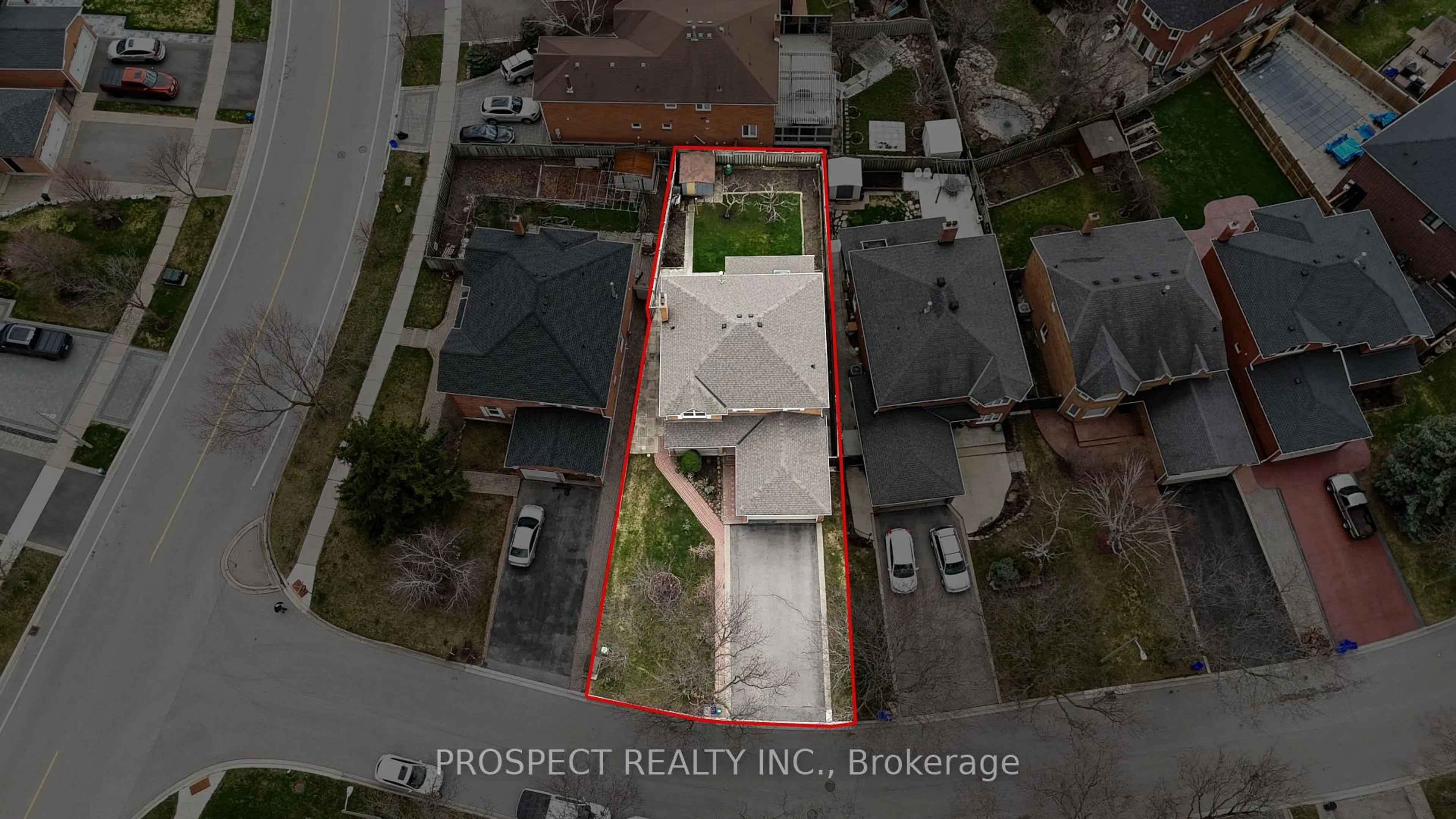 A pic from outside/outdoor area/front of a property/back of a property/a pic from drone, street for 9 Wheatley Rd, Vaughan Ontario L6A 1V5