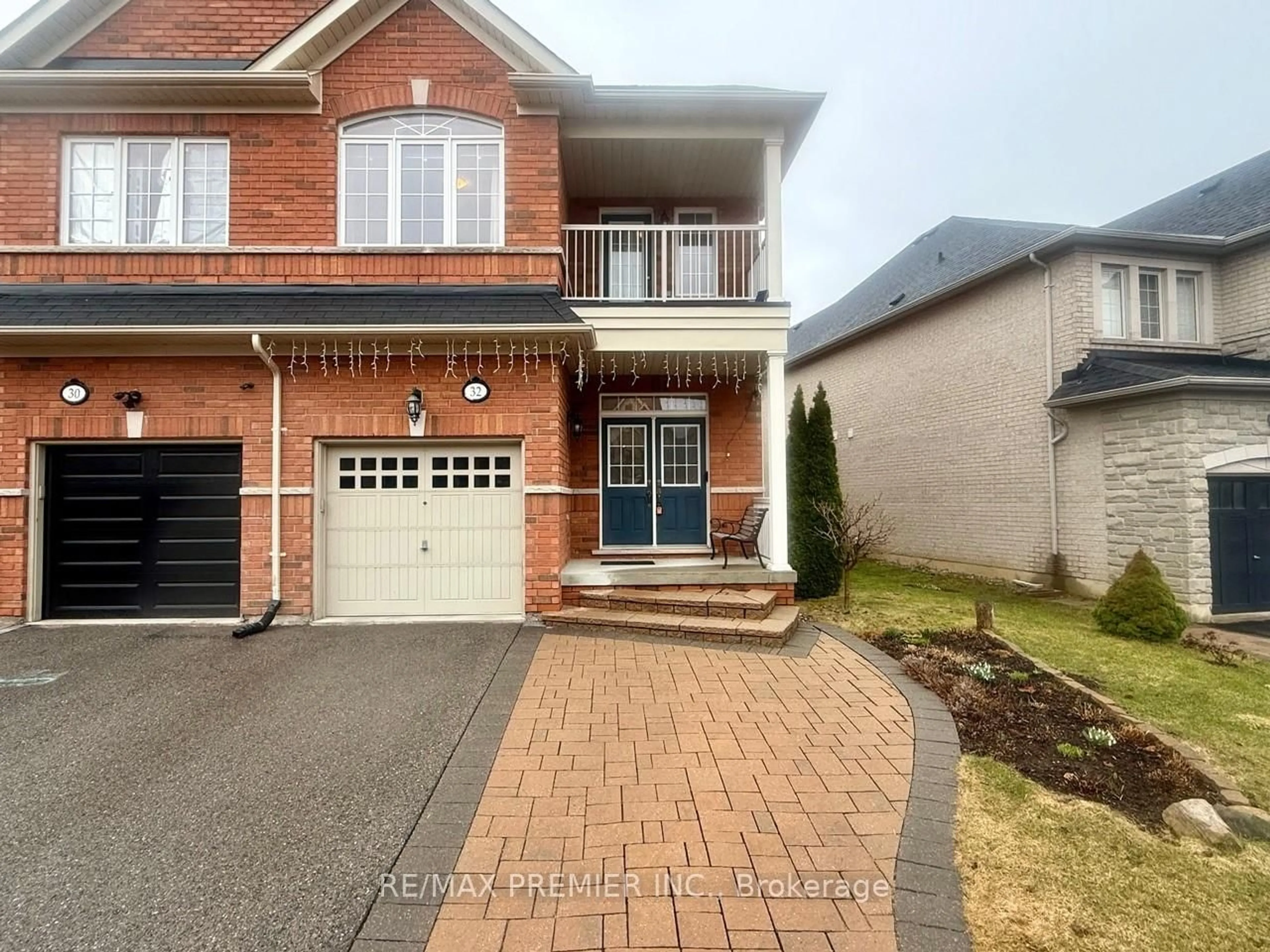 Home with brick exterior material, street for 32 Blue Grouse Rd, Vaughan Ontario L6A 4B9