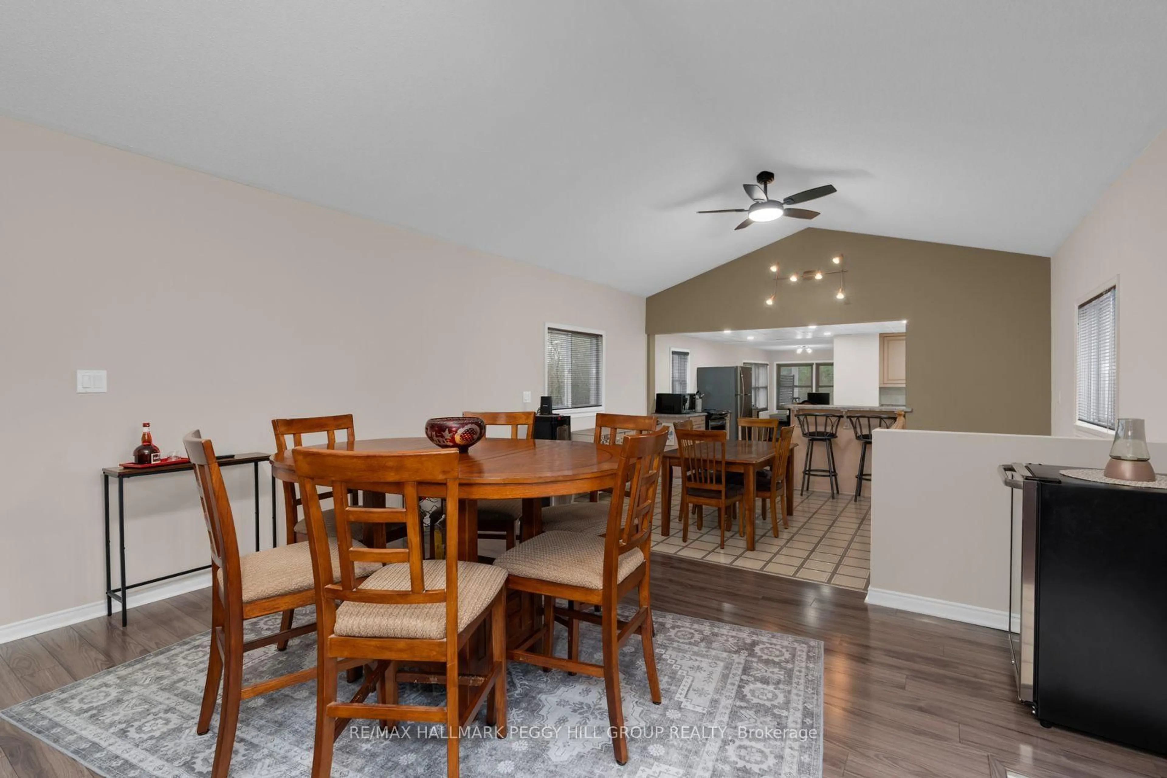 Dining room, unknown for 8225 Main Street Lisle, Adjala-Tosorontio Ontario L0M 1M0