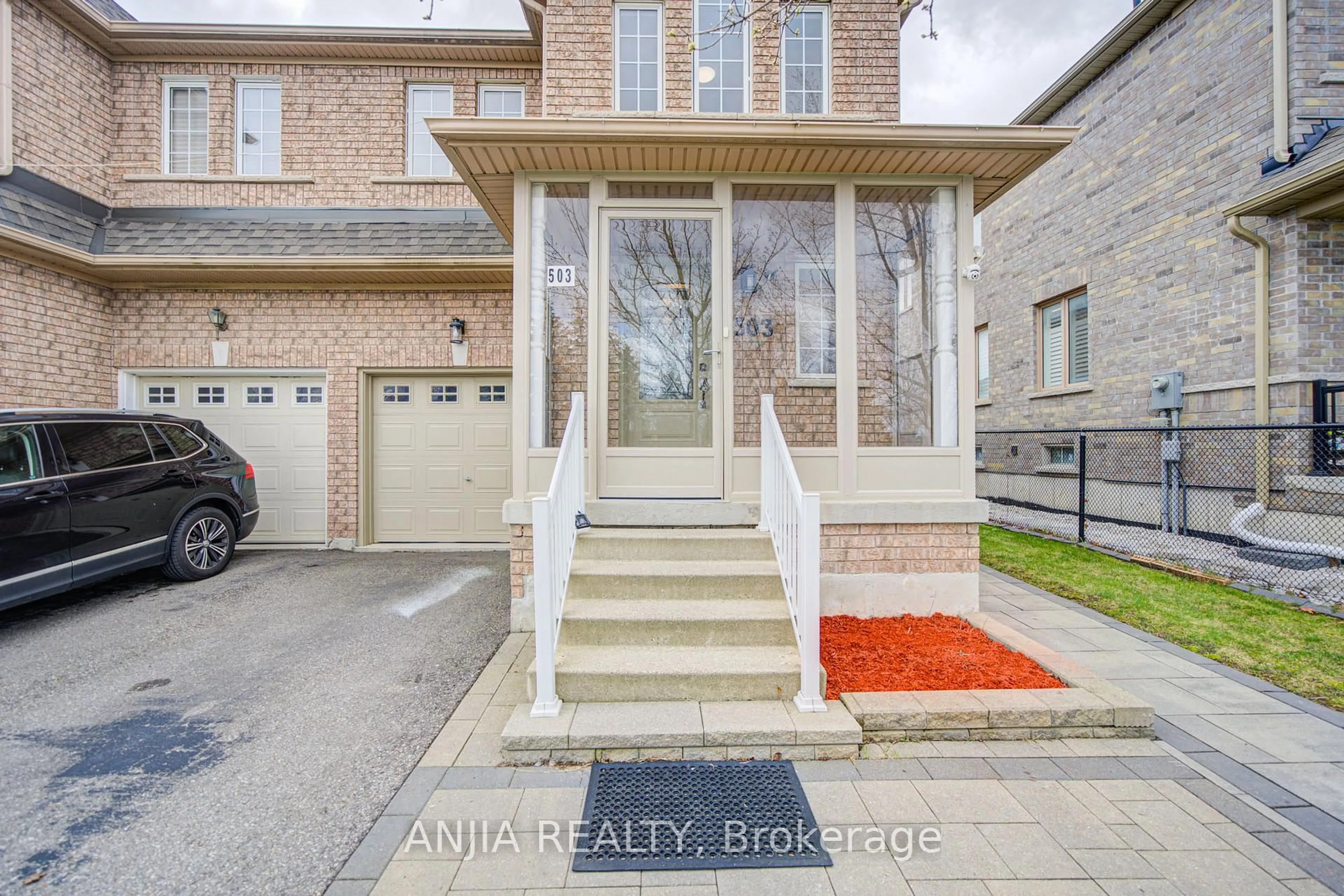 Unknown for 503 Caboto Tr, Markham Ontario L3R 5S2