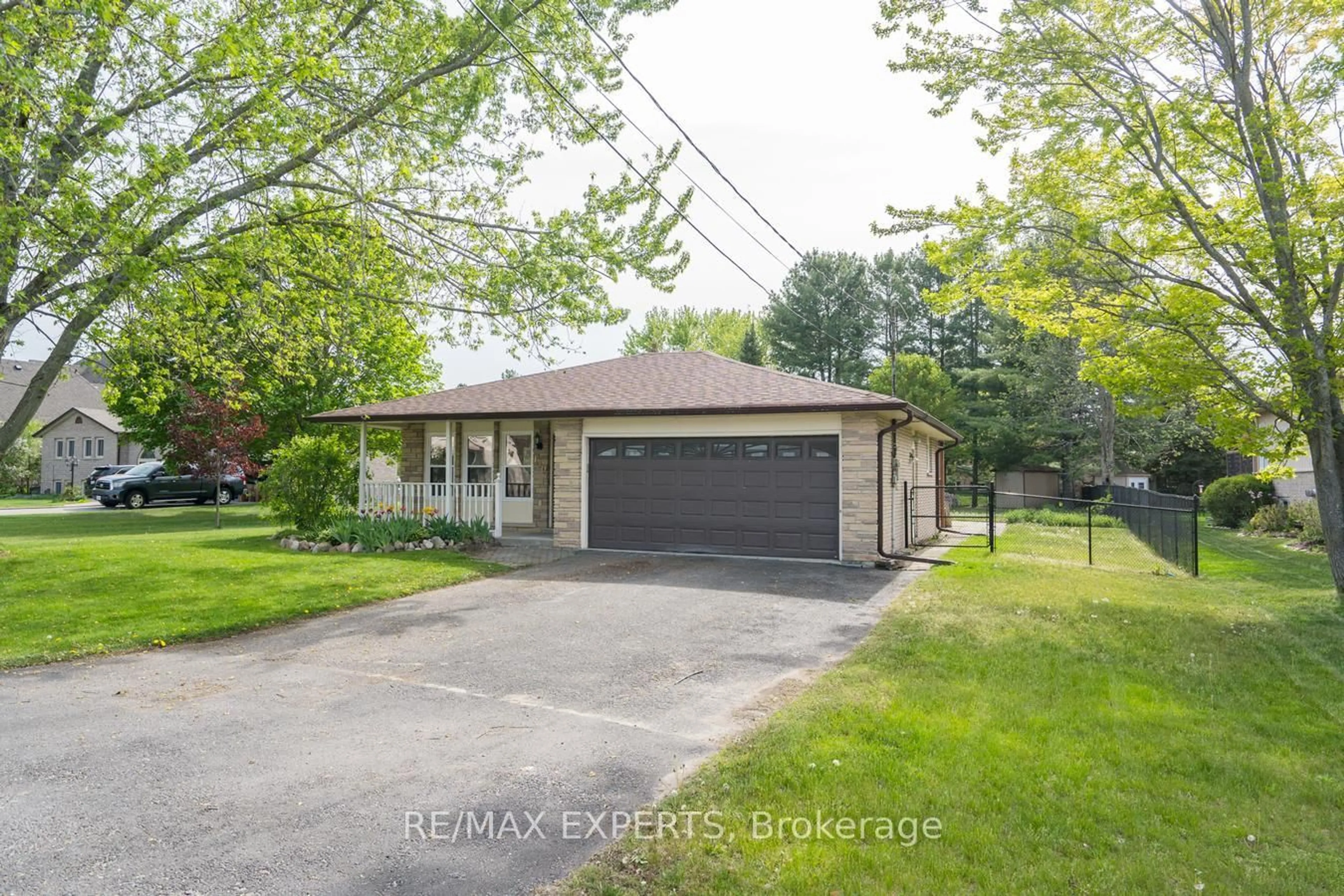 Unknown for 140 Sand Rd, East Gwillimbury Ontario L9N 1H9