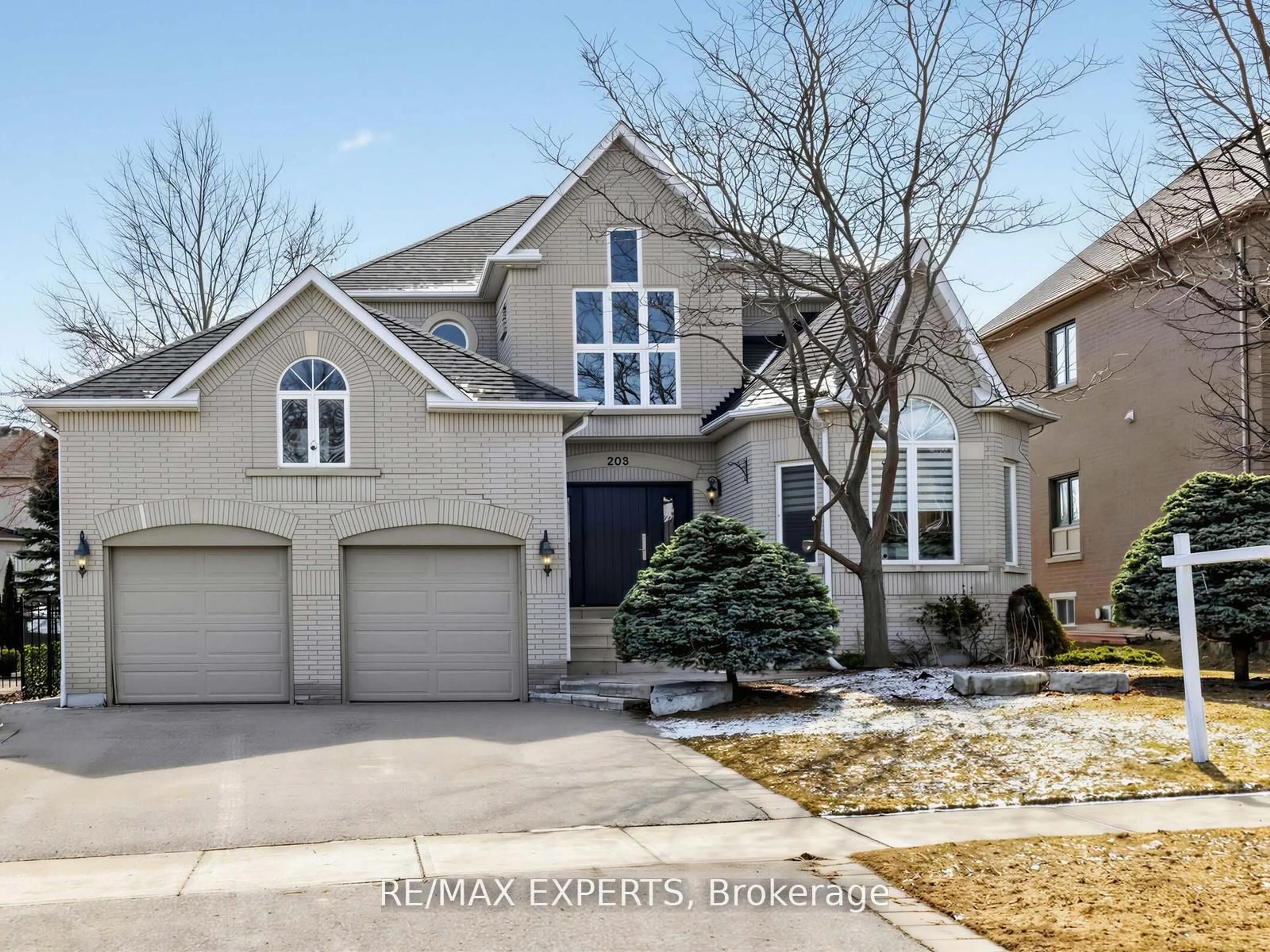 Home with brick exterior material, street for 203 Thomson Creek Blvd, Vaughan Ontario L4H 1H1