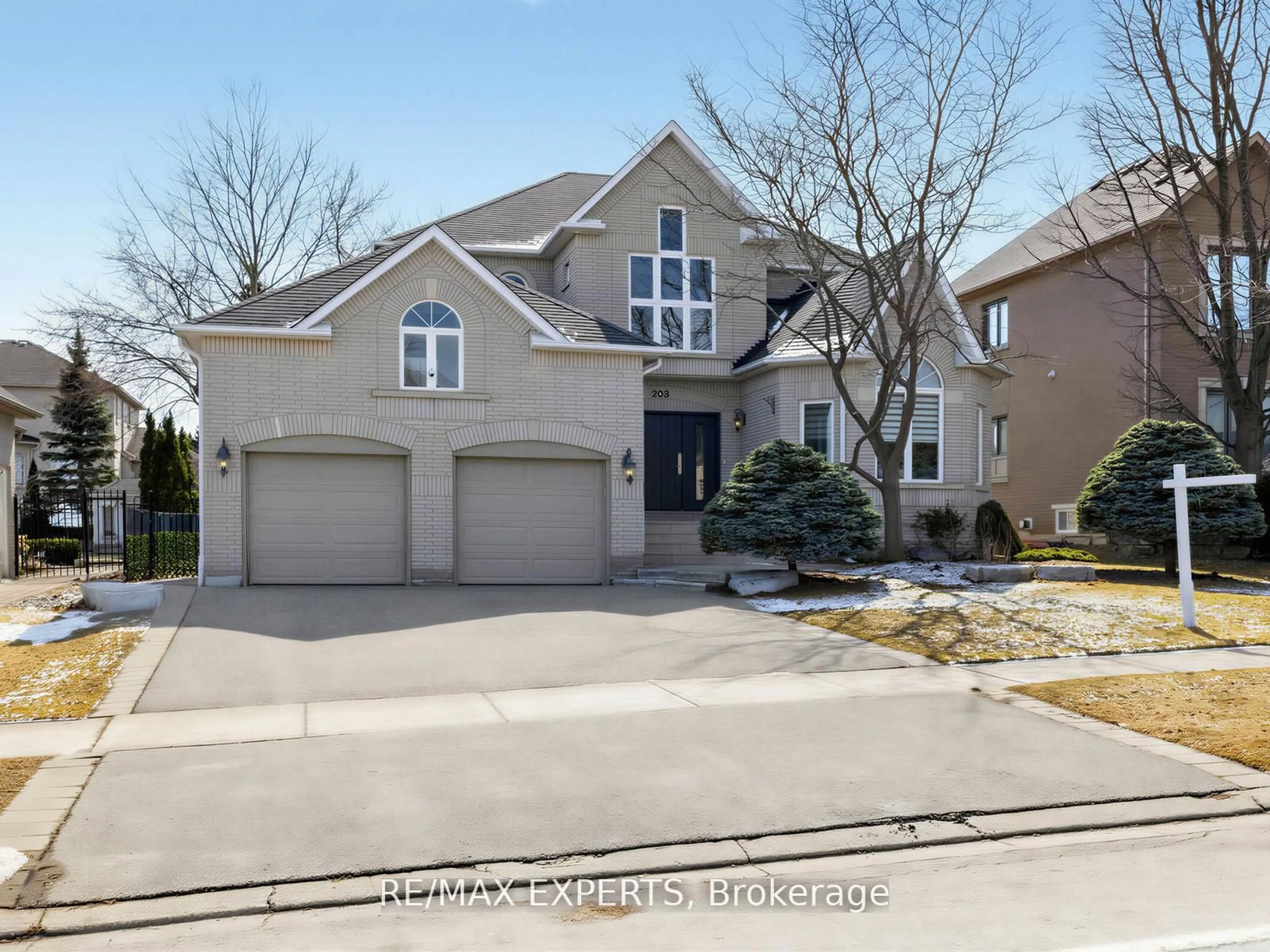 Home with brick exterior material, street for 203 Thomson Creek Blvd, Vaughan Ontario L4H 1H1