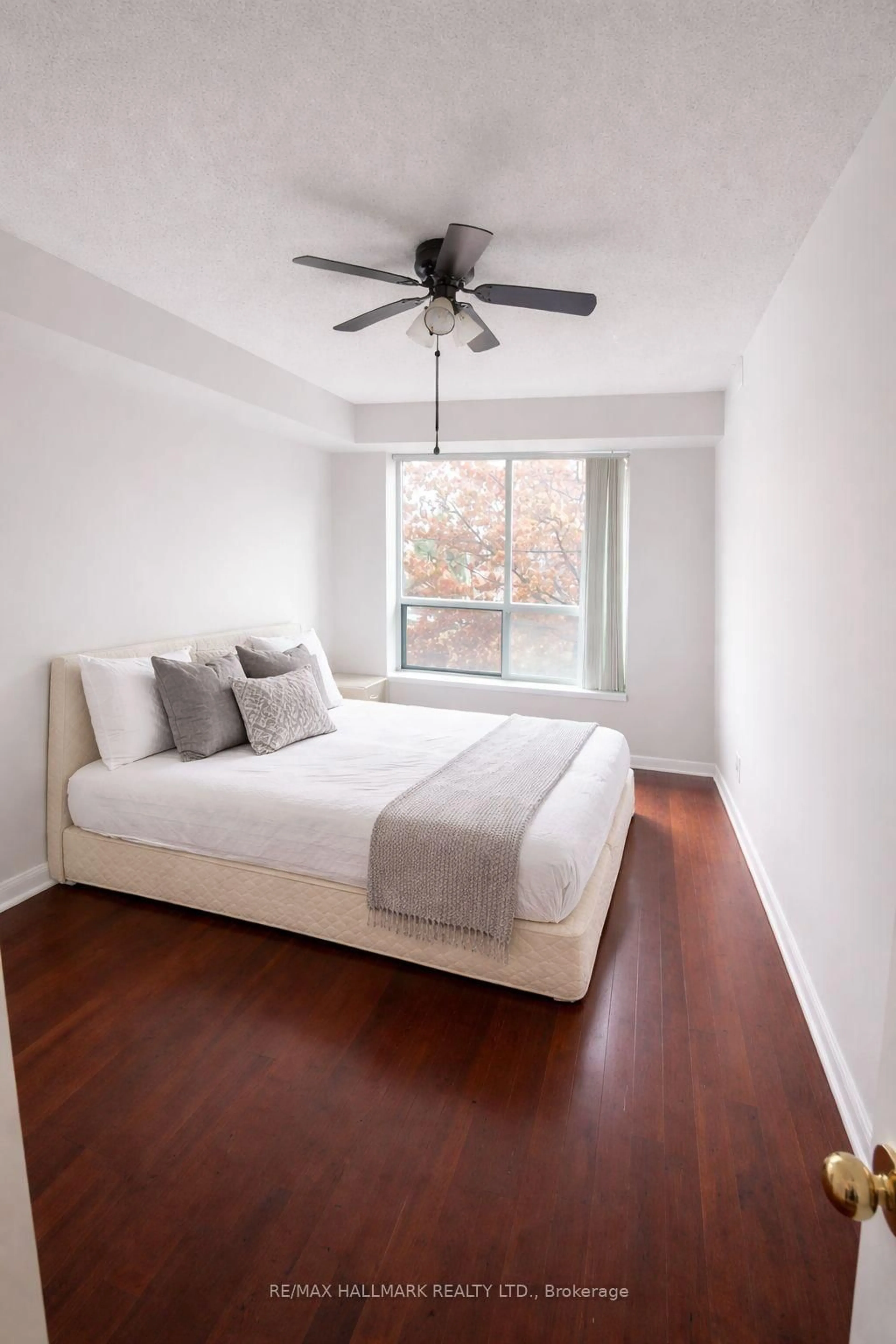 Bedroom with bed, unknown for 3 Ellesmere St #215, Richmond Hill Ontario L4B 4N2